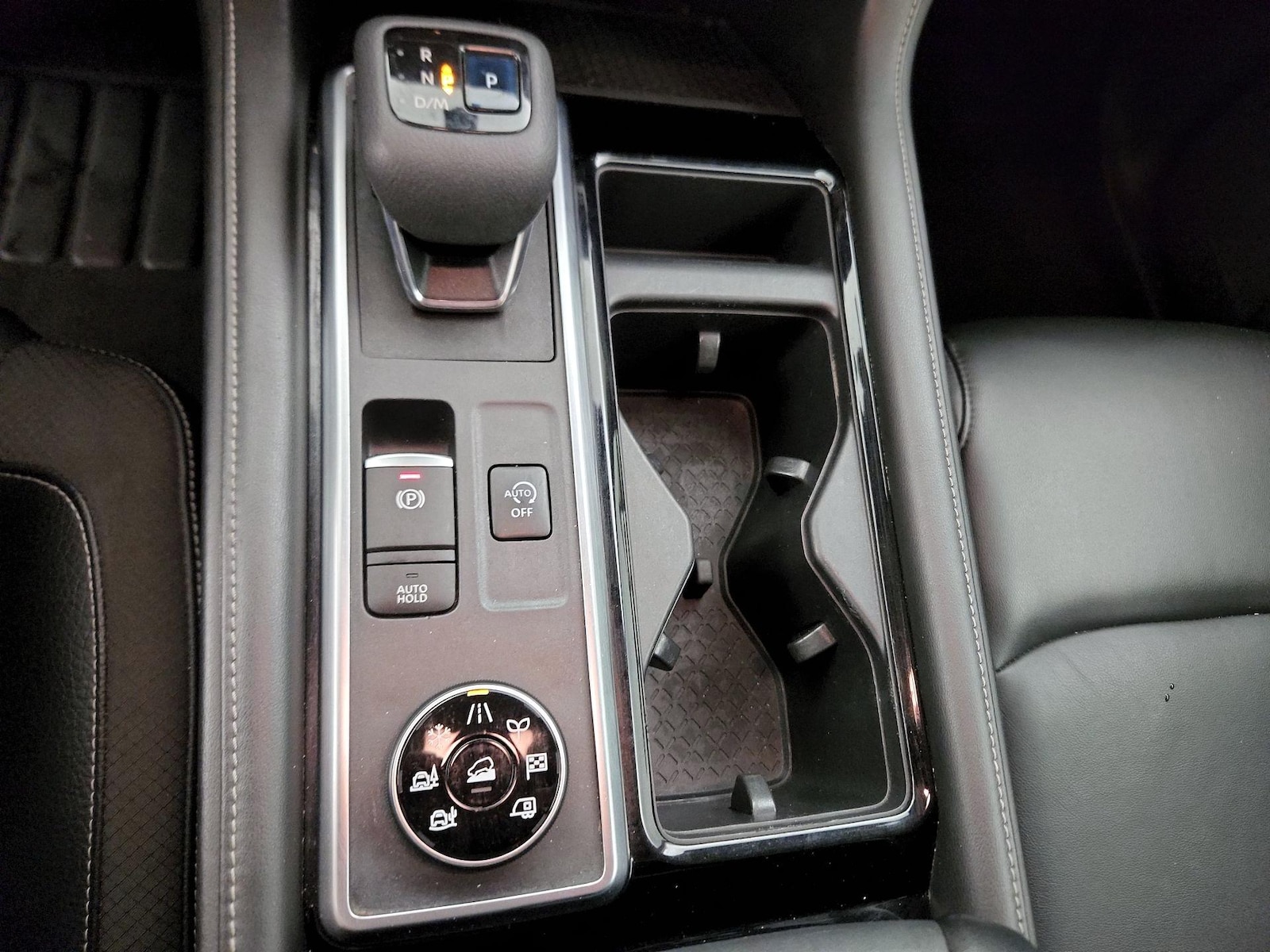2022 Nissan Pathfinder SL - Photo 20