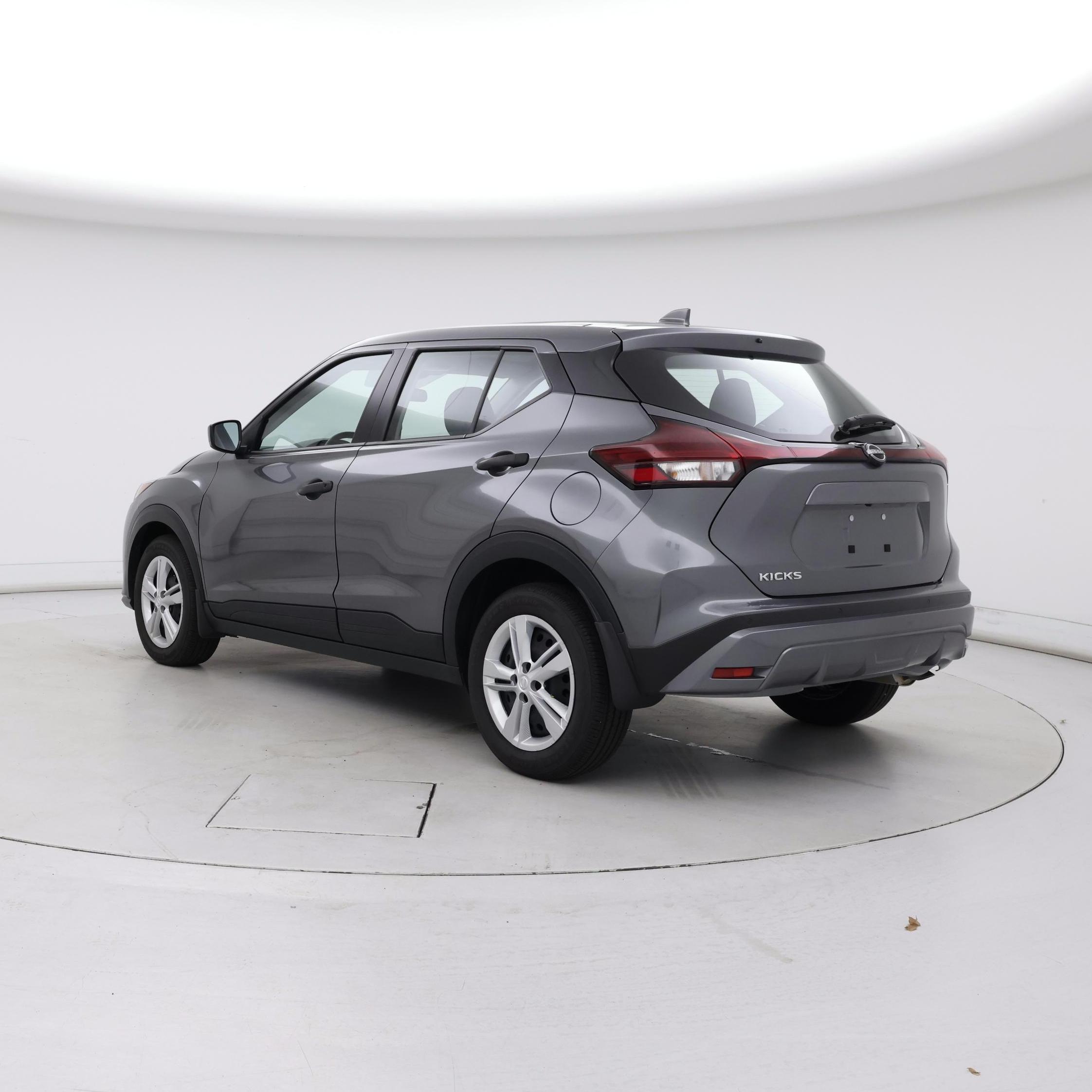 Thumbnail: 2025 Nissan Kicks - 2
