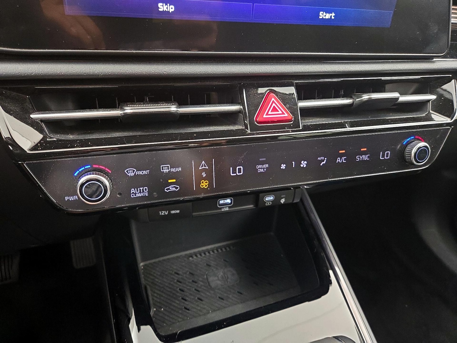 2024 Kia Niro EX - Photo 18