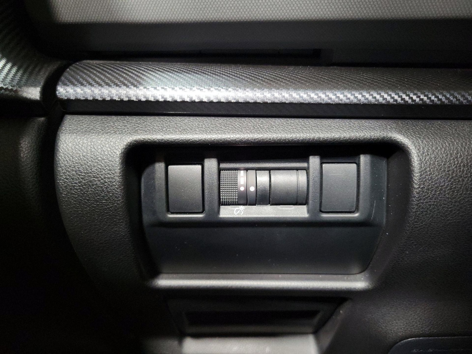 2025 Subaru Crosstrek Limited - Photo 14