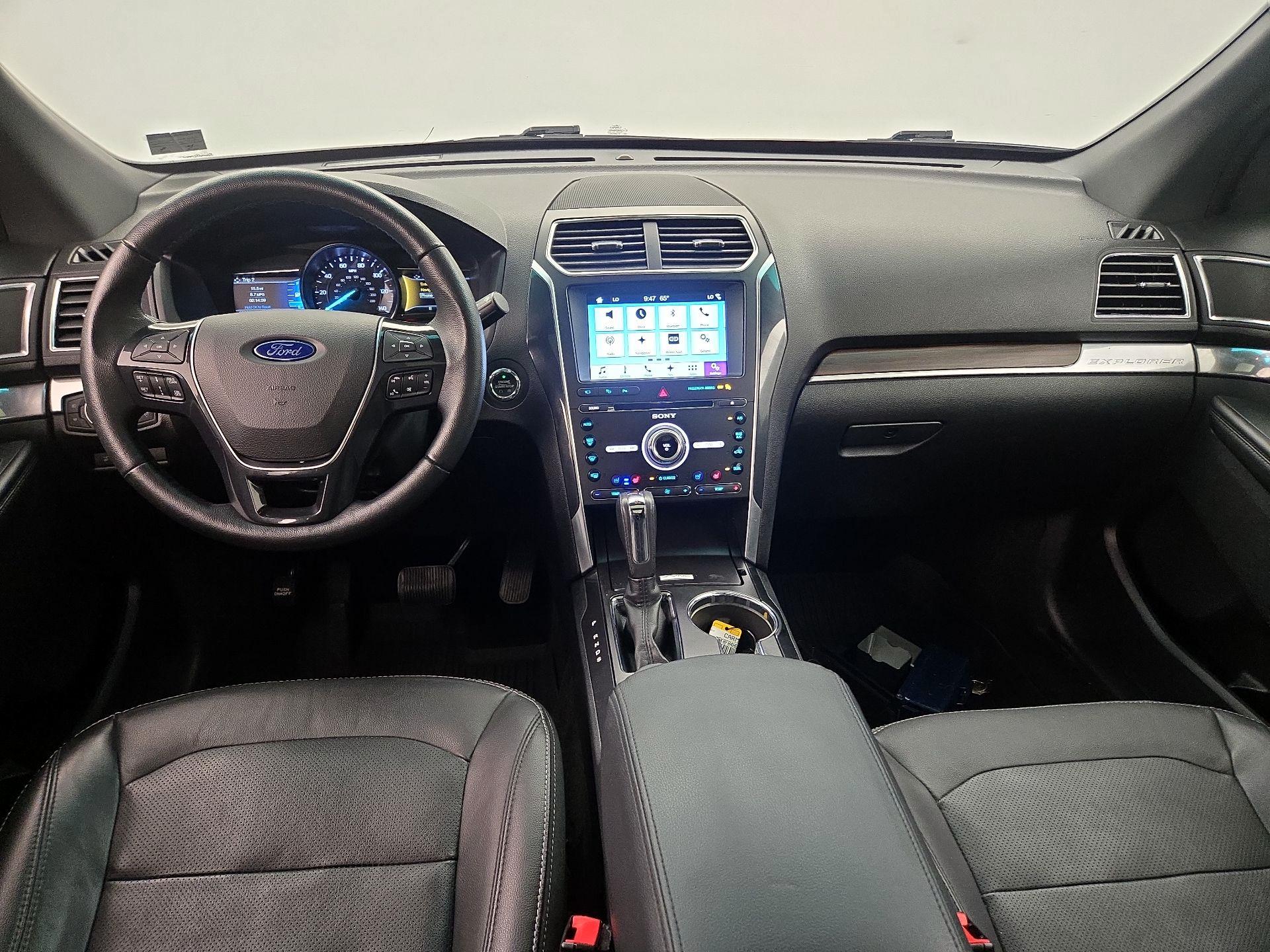 Thumbnail: 2017 Ford Explorer - 9