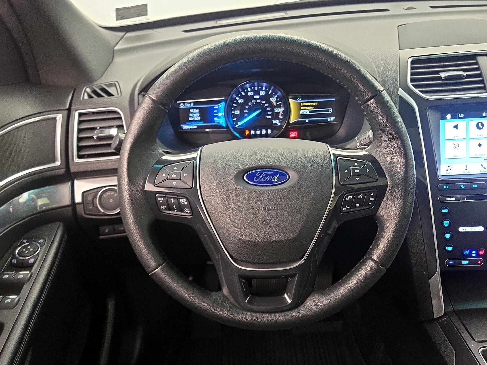 Thumbnail: 2017 Ford Explorer - 10
