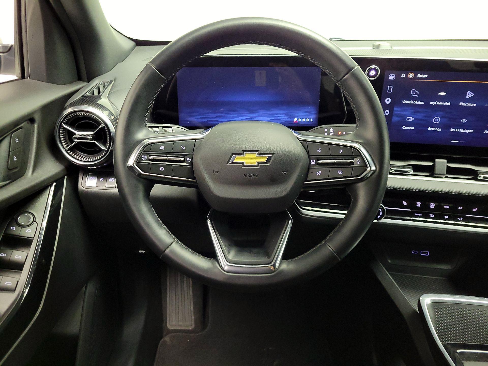 Thumbnail: 2026 Chevrolet Equinox - 10
