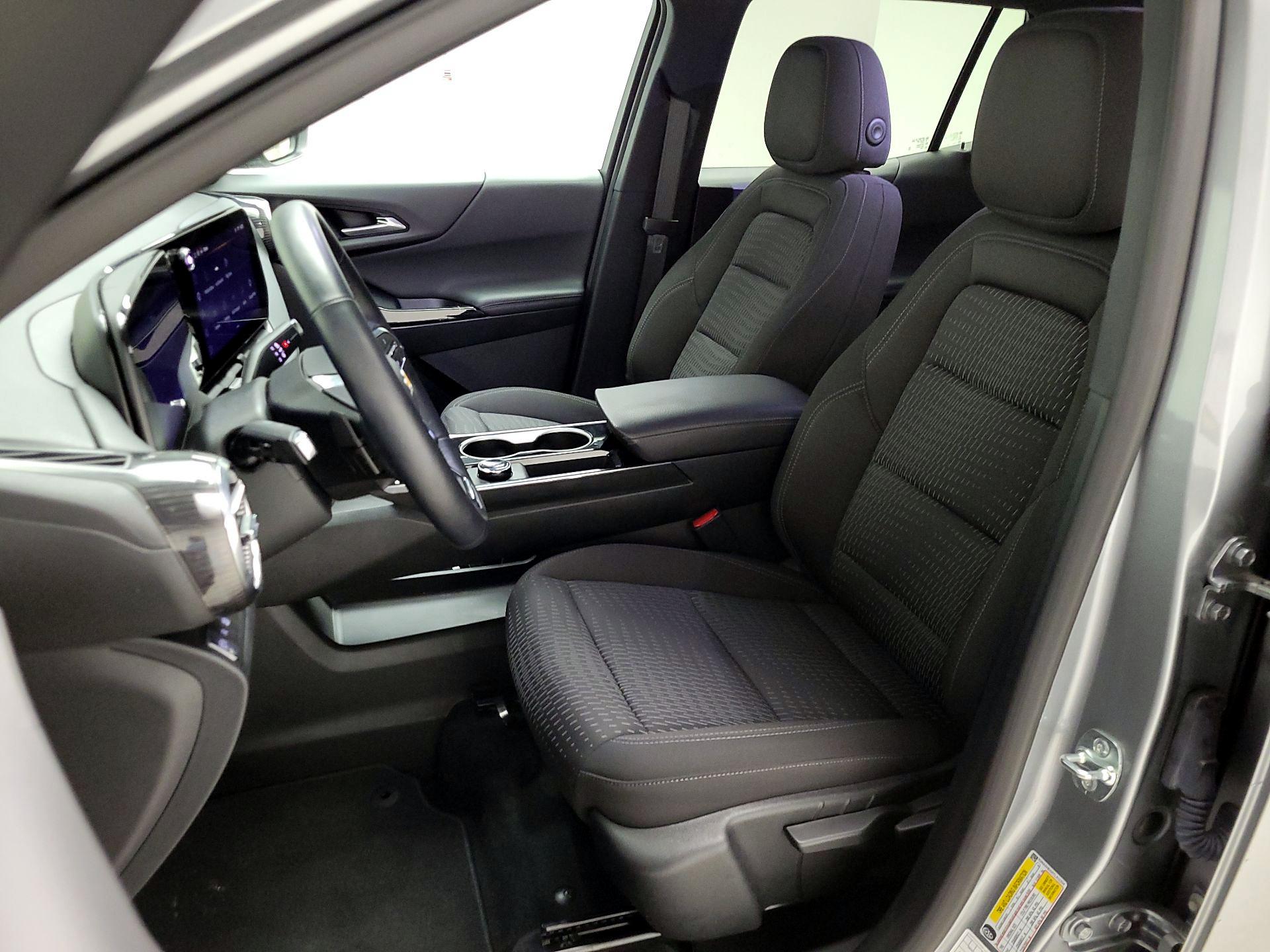 Thumbnail: 2026 Chevrolet Equinox - 11