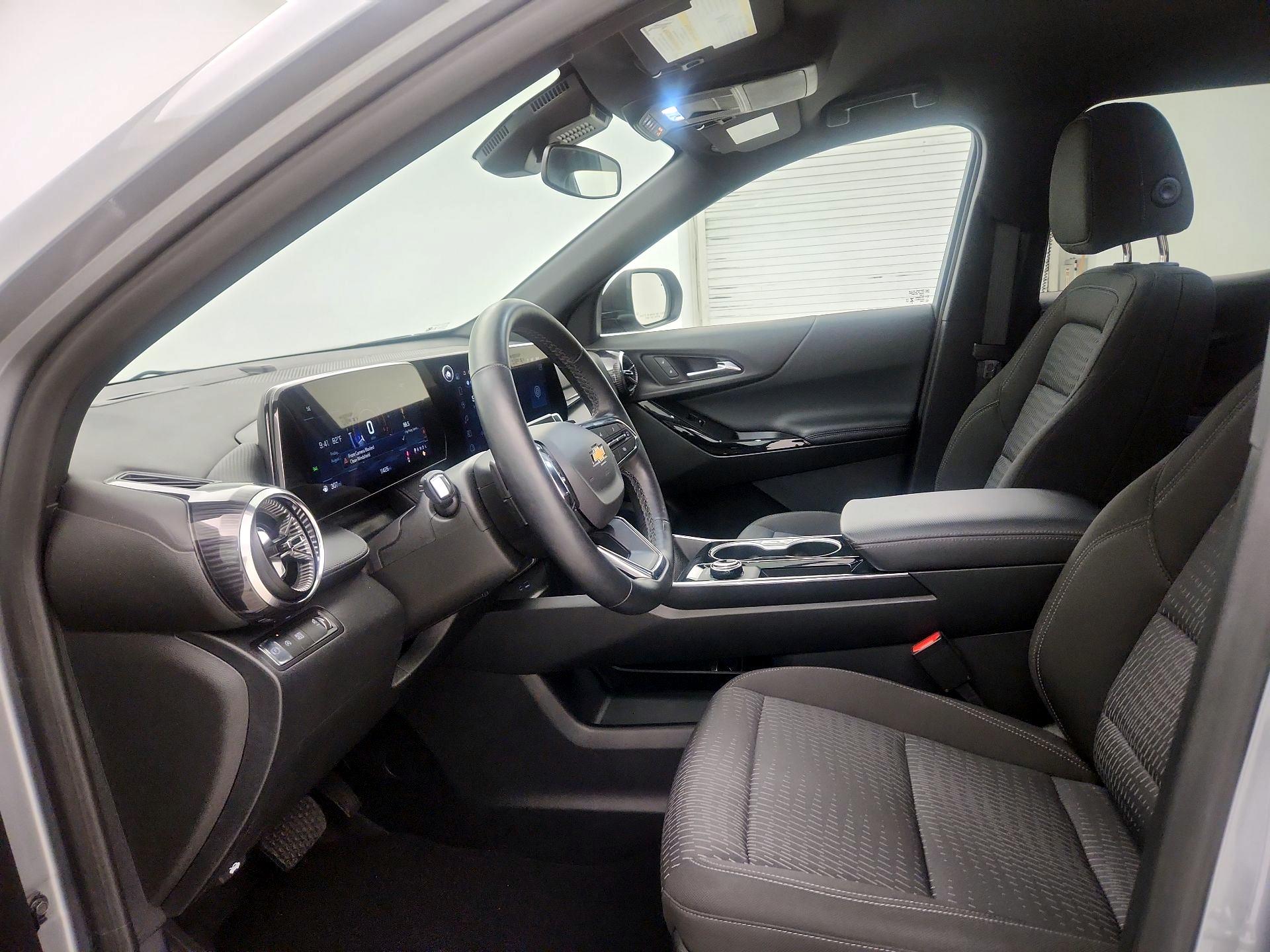 Thumbnail: 2026 Chevrolet Equinox - 11