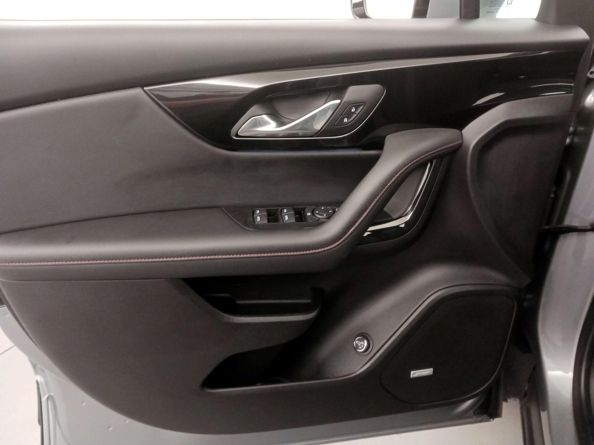 Thumbnail: 2025 Chevrolet Blazer - 12