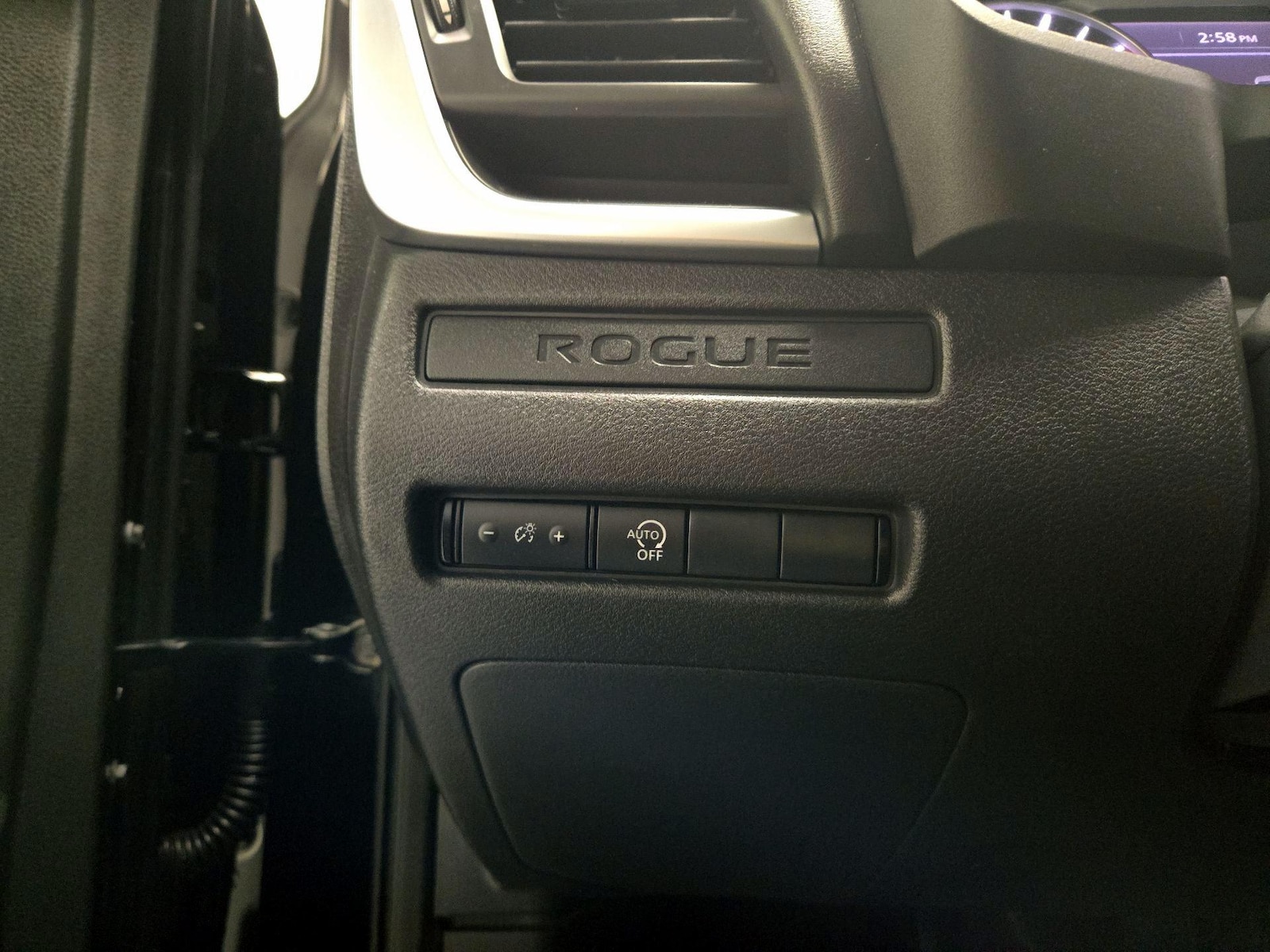 2025 Nissan Rogue S - Photo 12