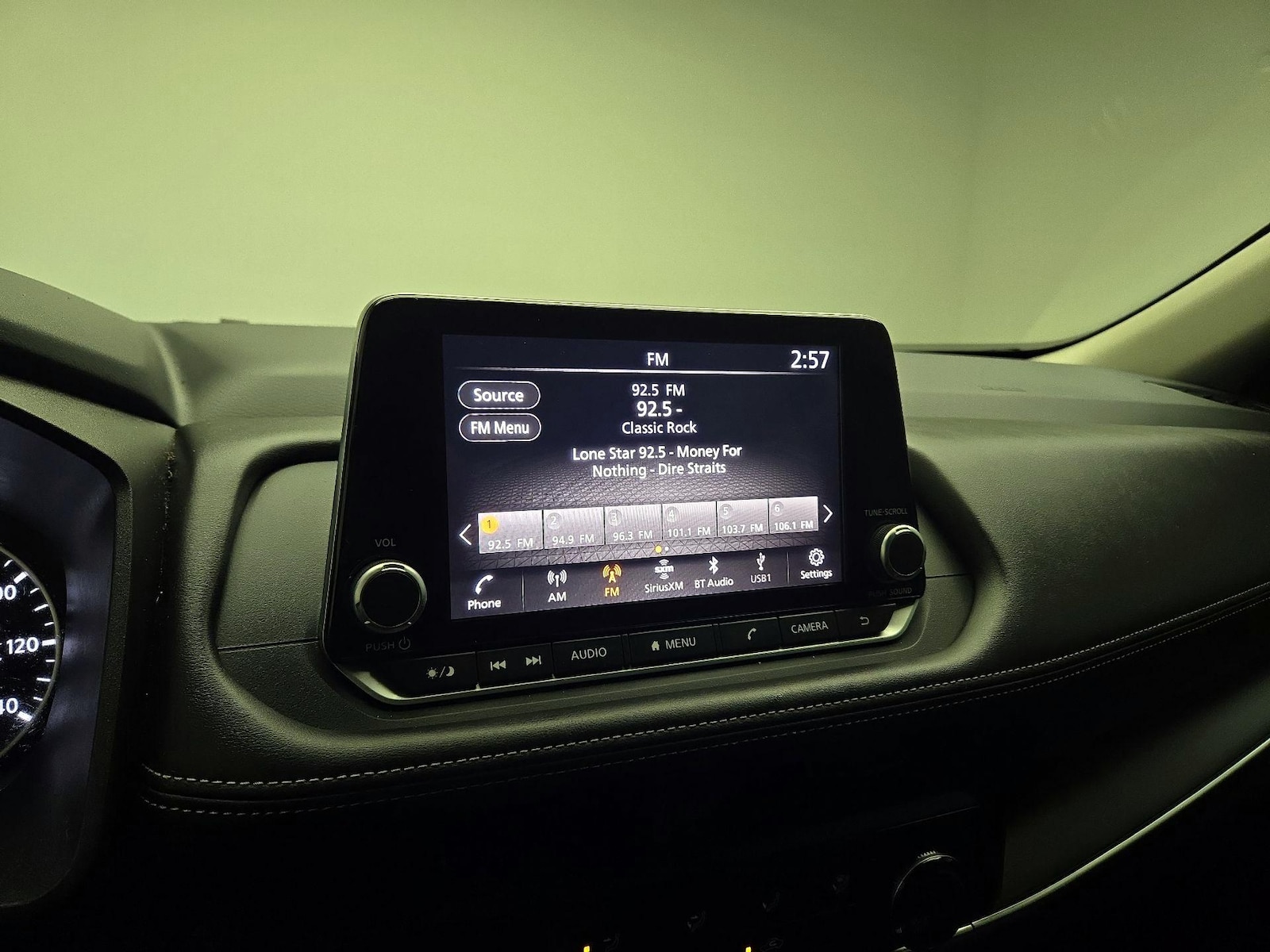 2025 Nissan Rogue S - Photo 14