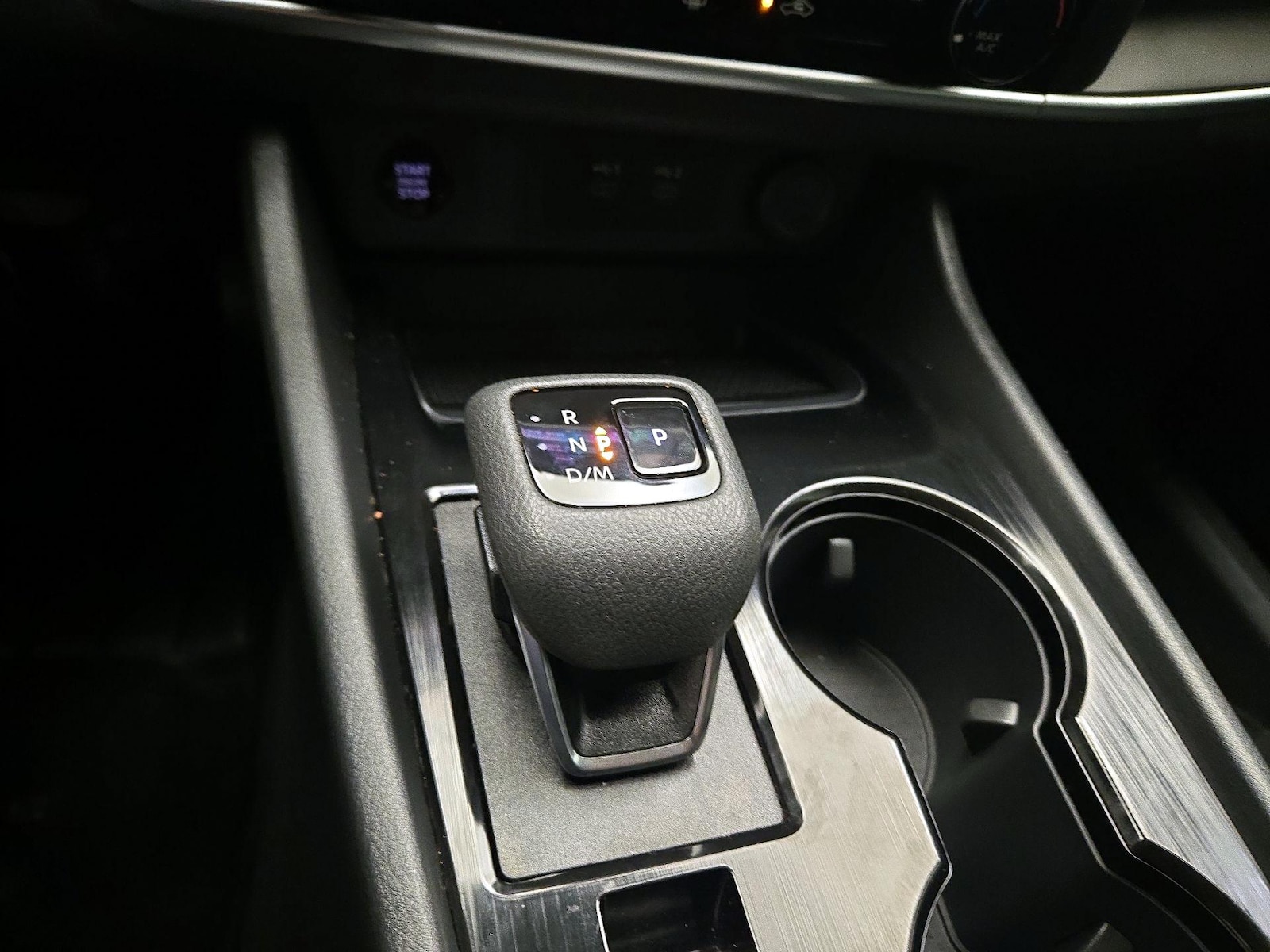 2025 Nissan Rogue S - Photo 16