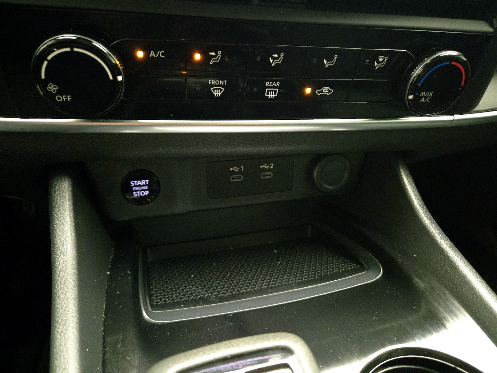 2025 Nissan Rogue S - Photo 17