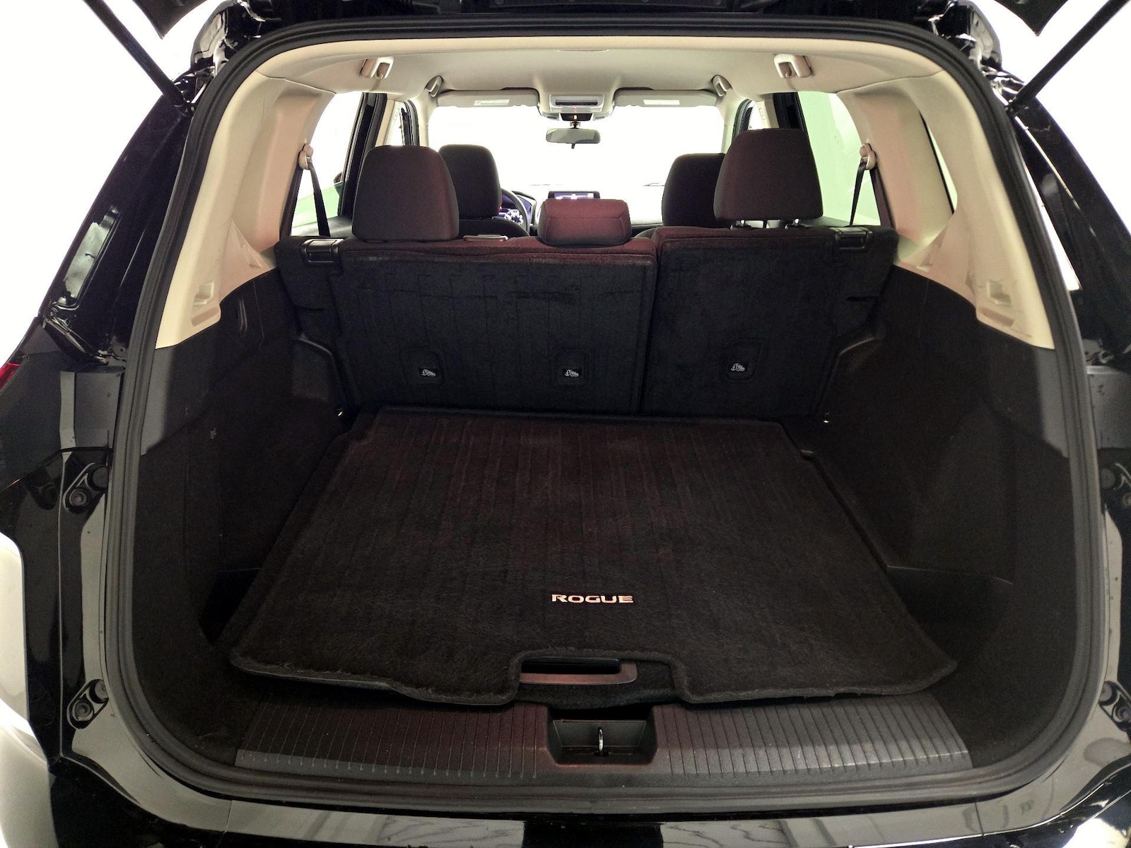 2025 Nissan Rogue S - Photo 19