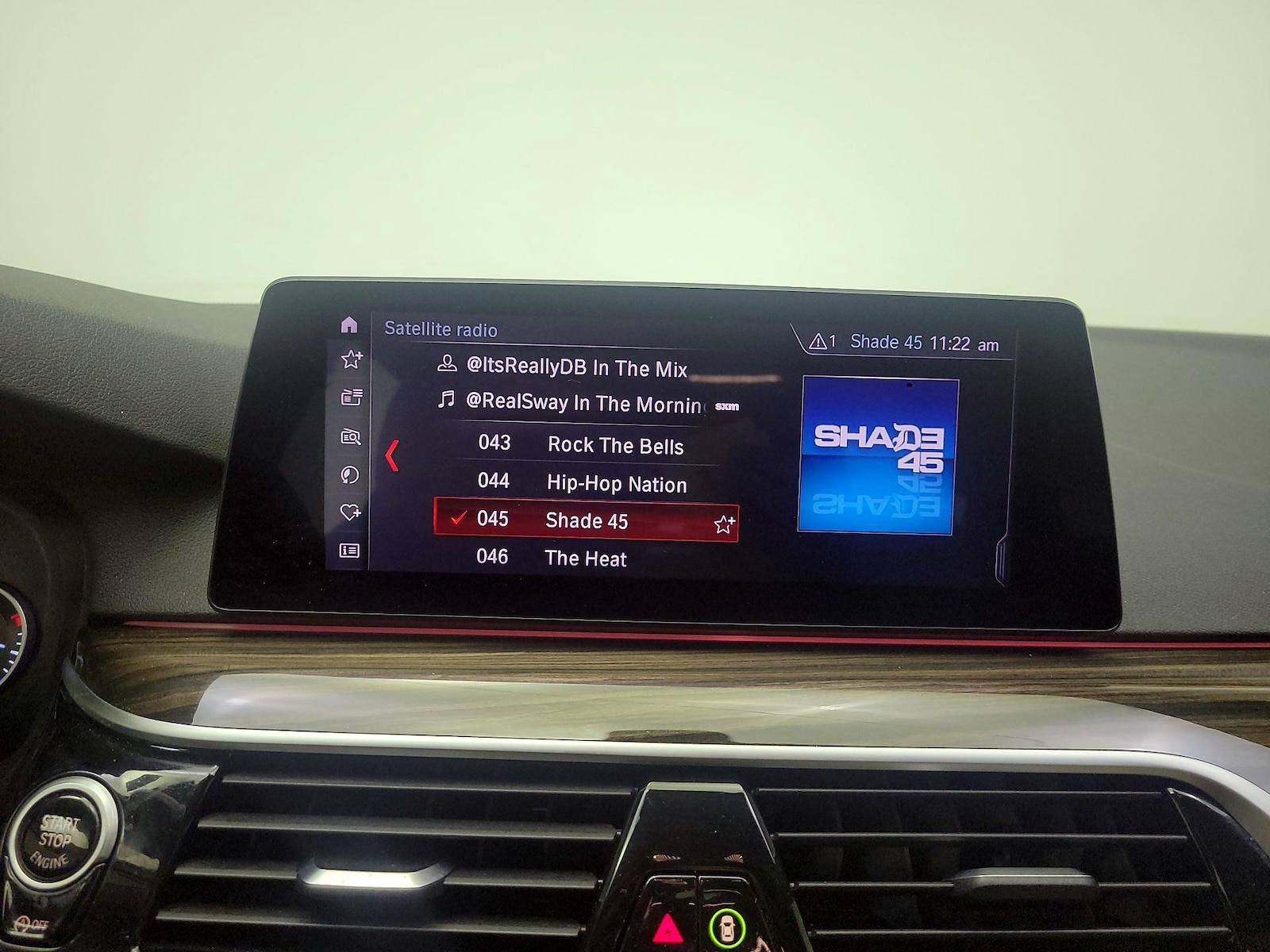 2019 BMW 5 Series 530i - Photo 16