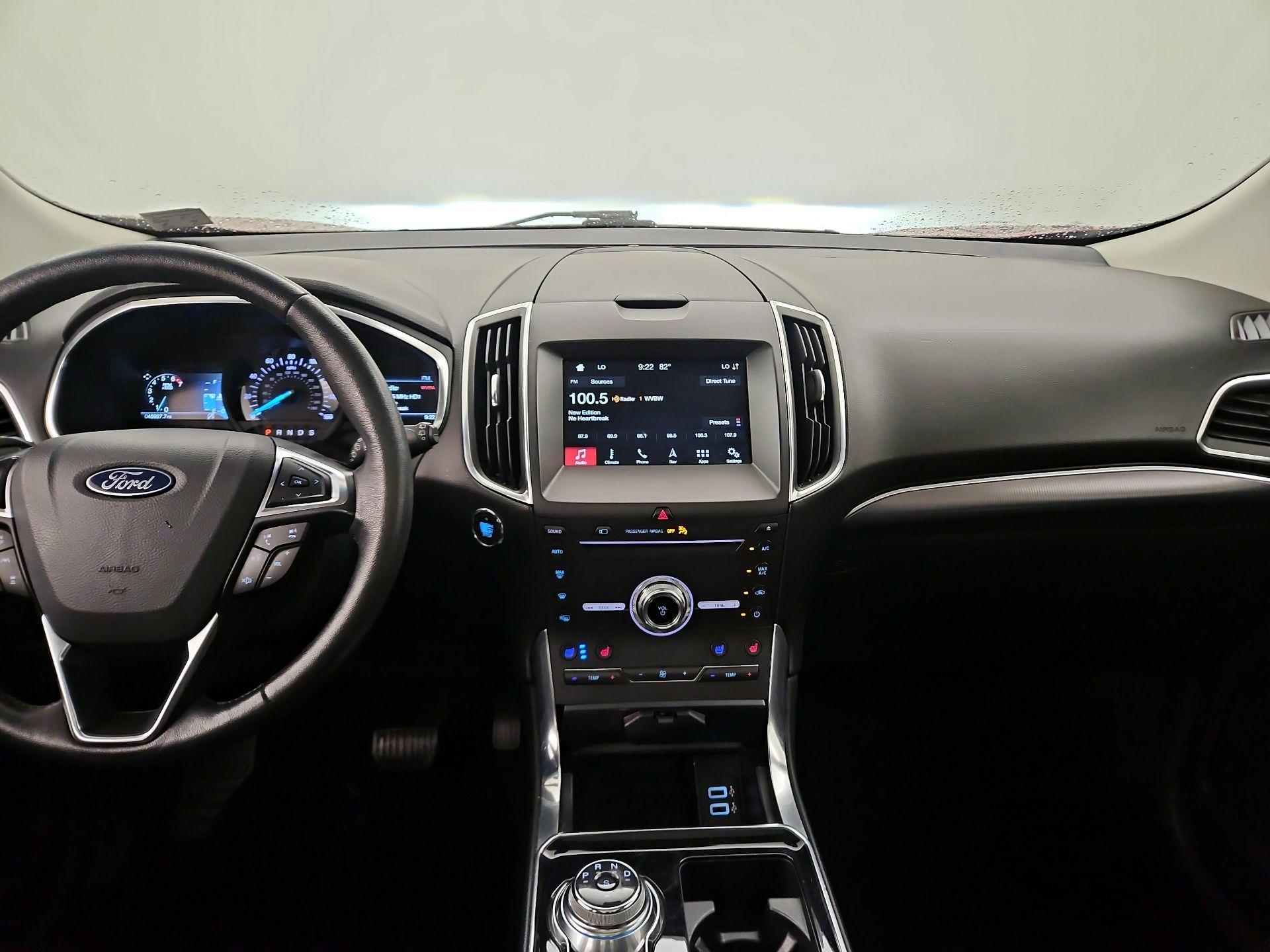 Thumbnail: 2019 Ford Edge - 9