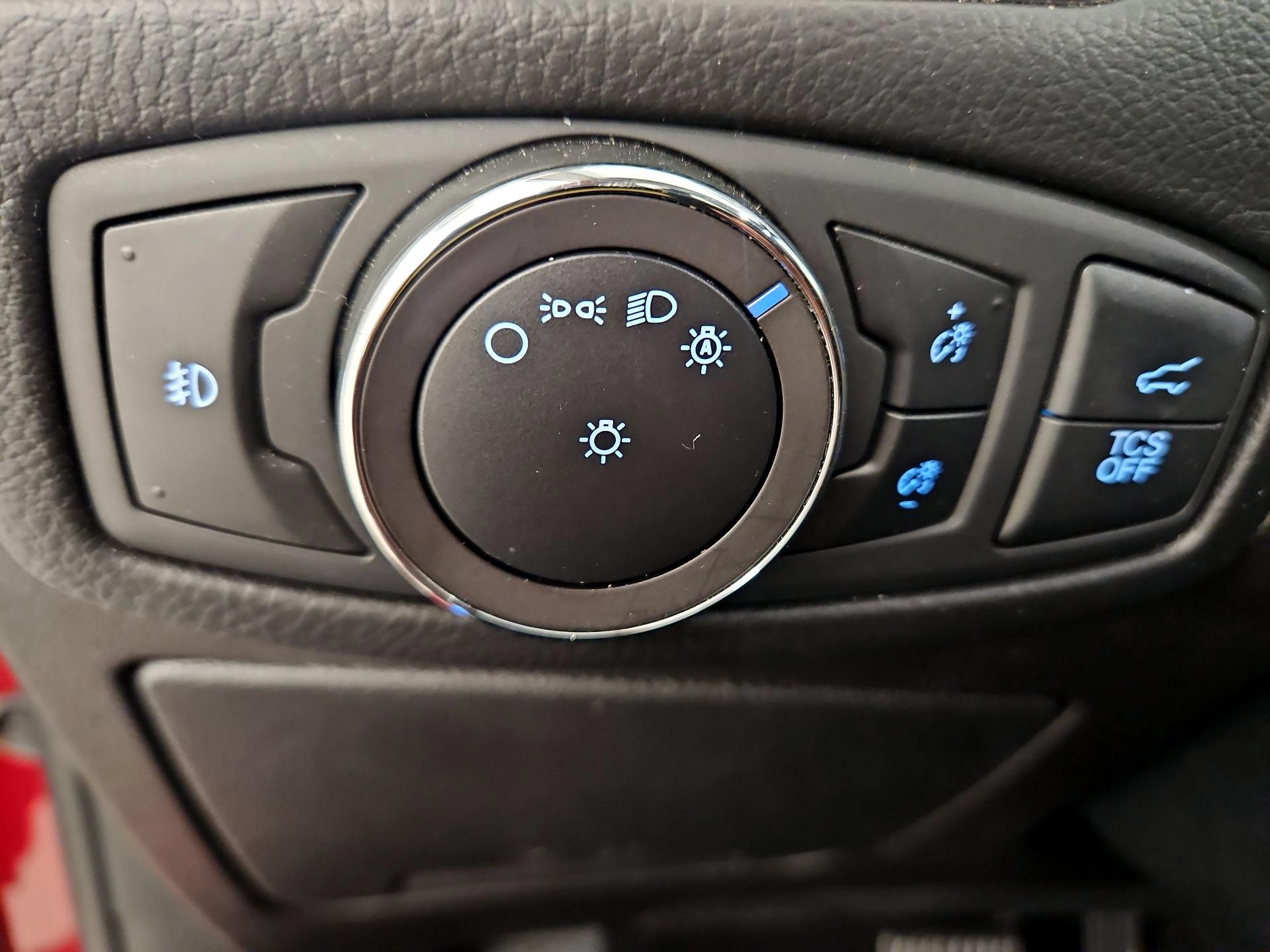 Thumbnail: 2019 Ford Edge - 13