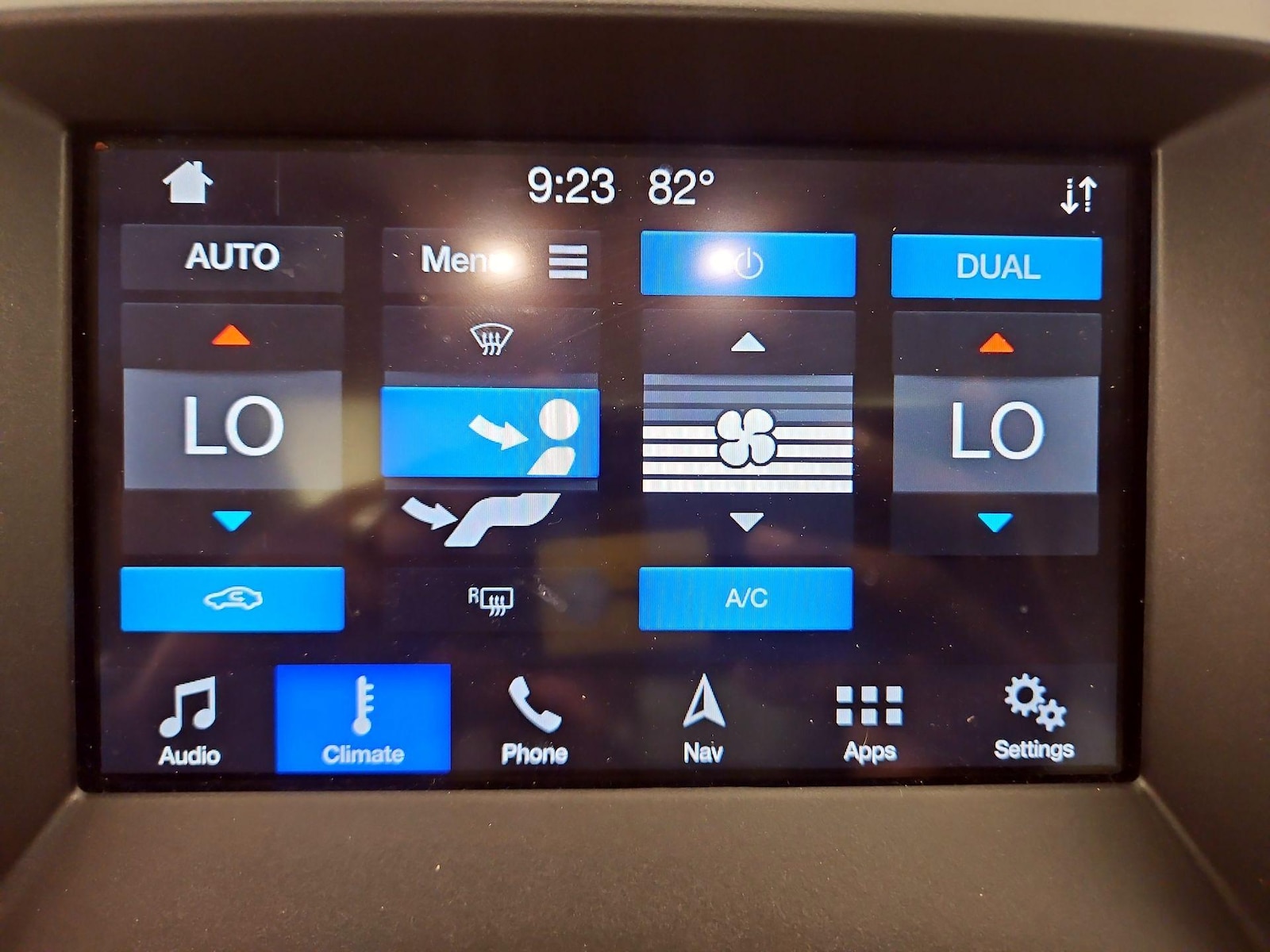2019 Ford Edge Titanium - Photo 18