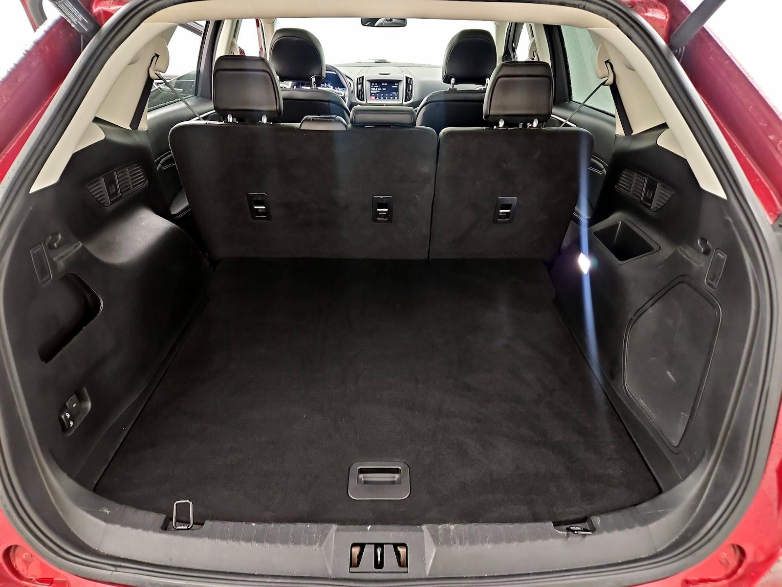 2019 Ford Edge Titanium - Photo 23
