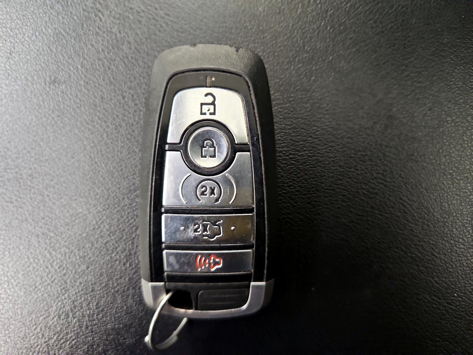 2019 Ford Edge Titanium - Photo 25