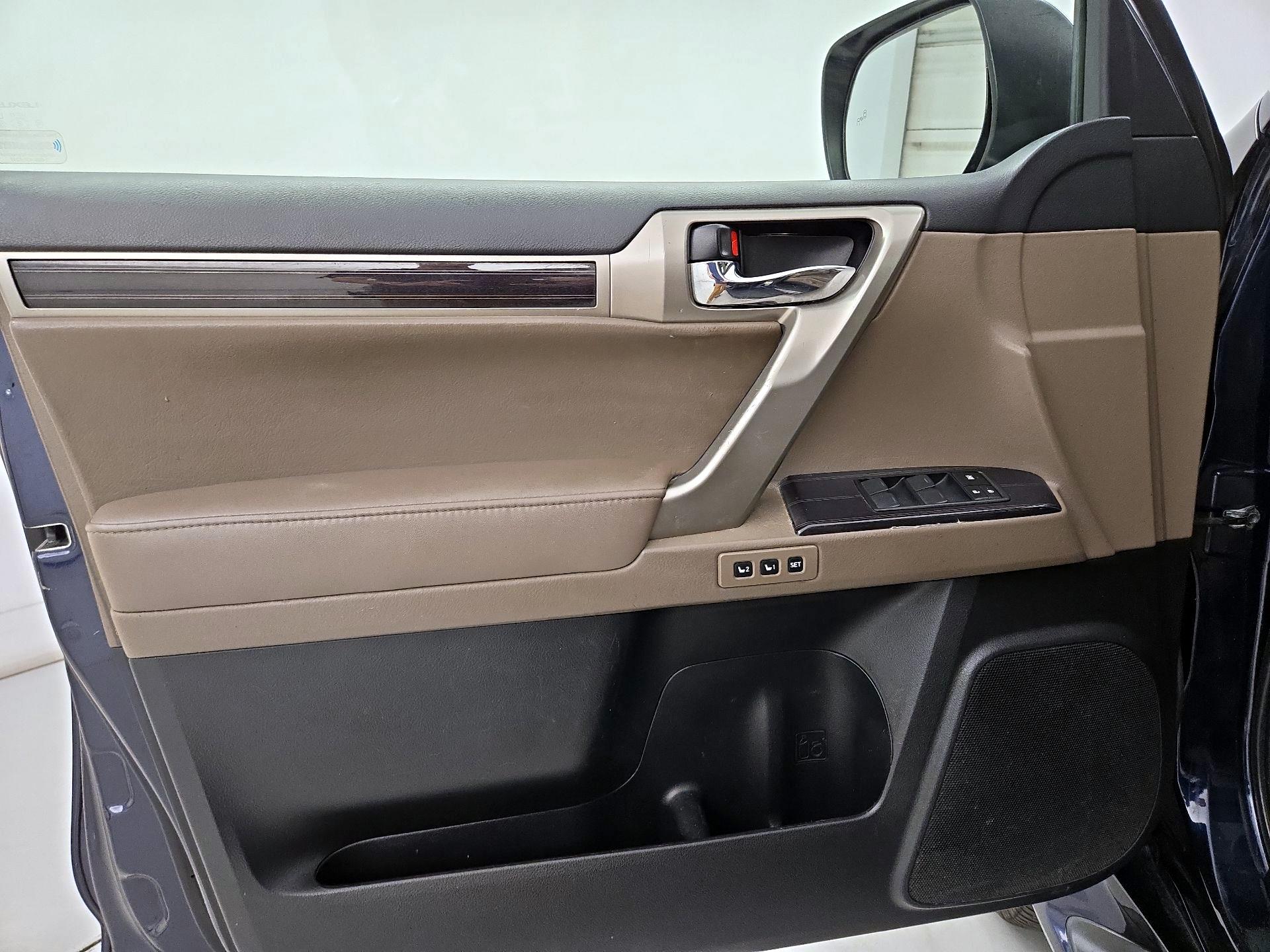 Thumbnail: 2020 Lexus GX - 12