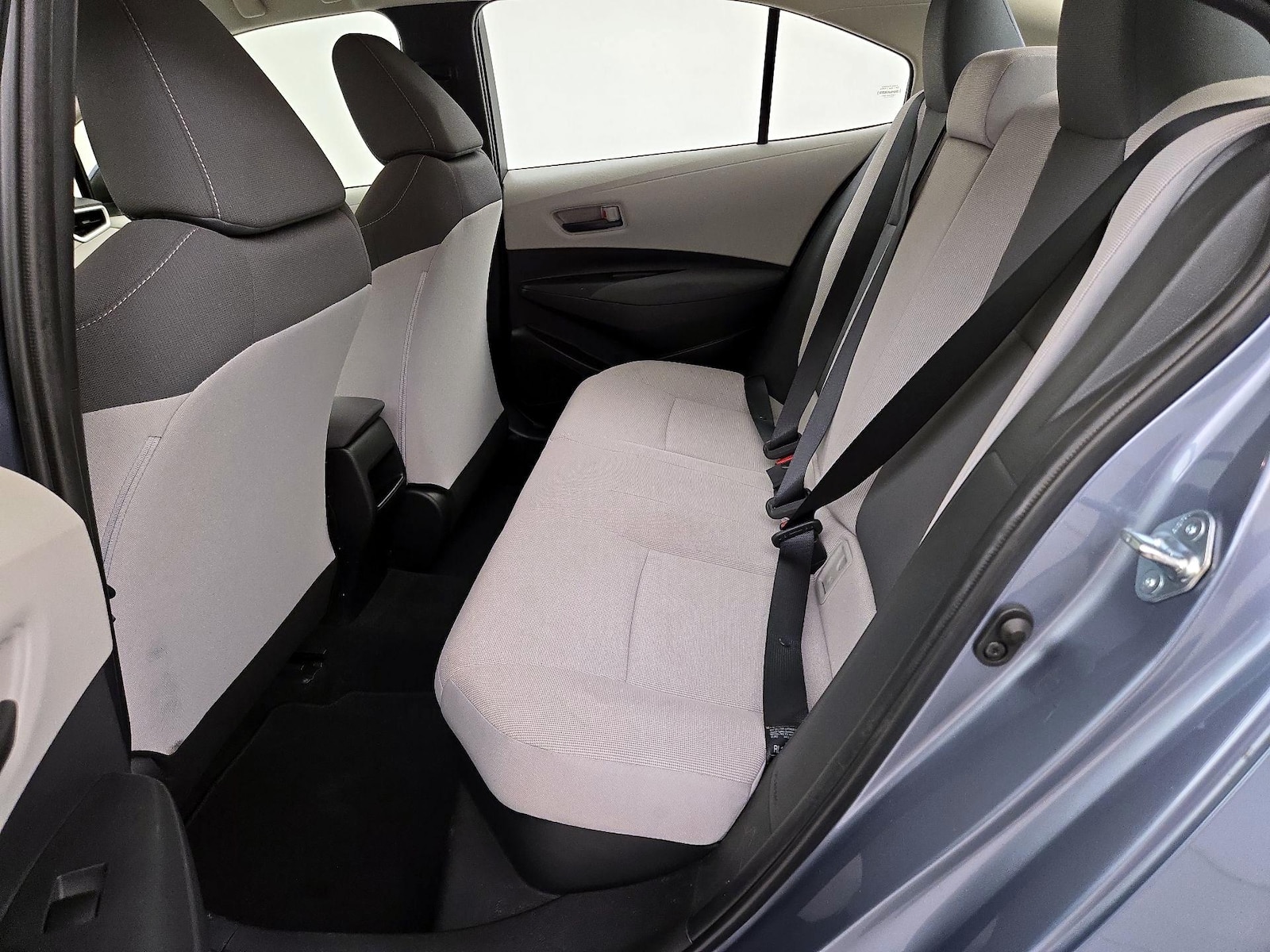 2022 Toyota Corolla LE - Photo 21