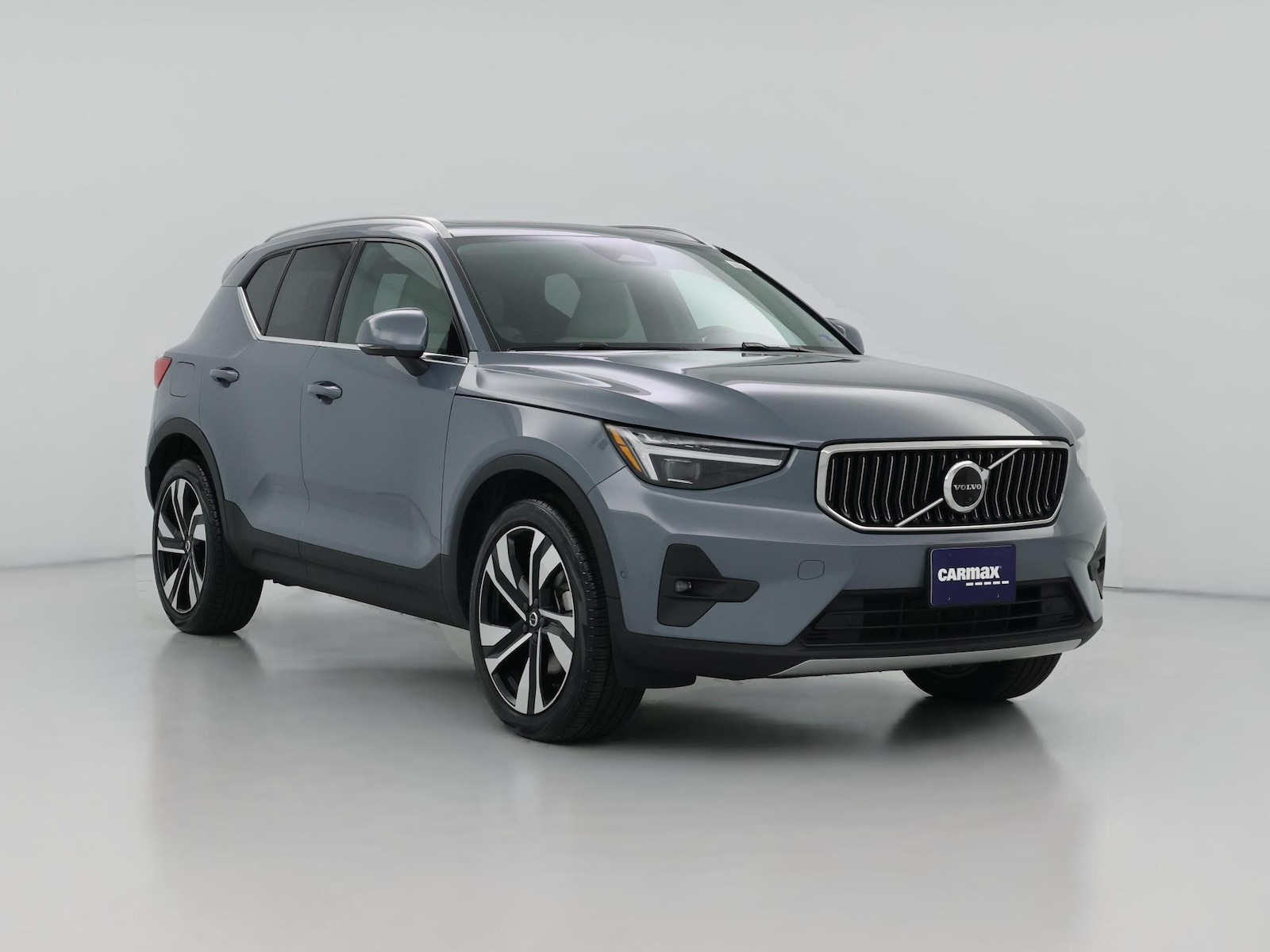 2023 Volvo XC40