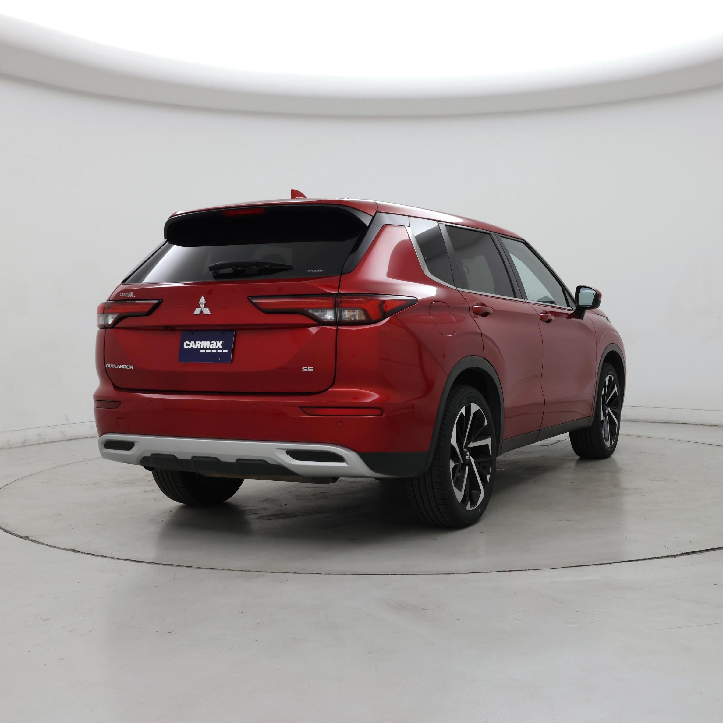 Thumbnail: 2024 Mitsubishi Outlander - 8