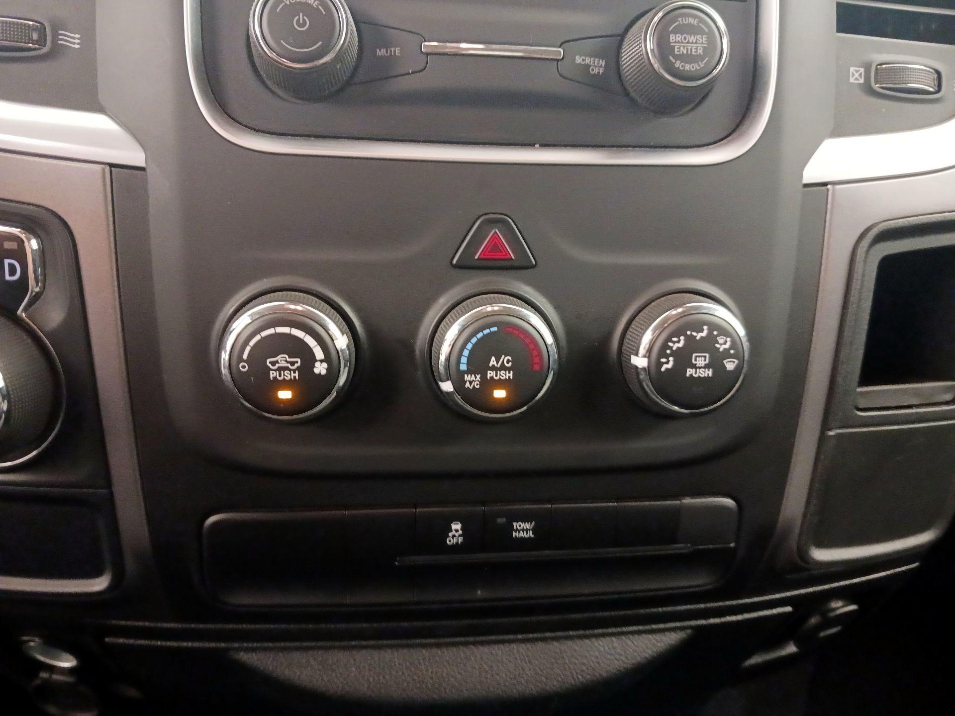 Thumbnail: 2024 RAM 1500 Classic - 16