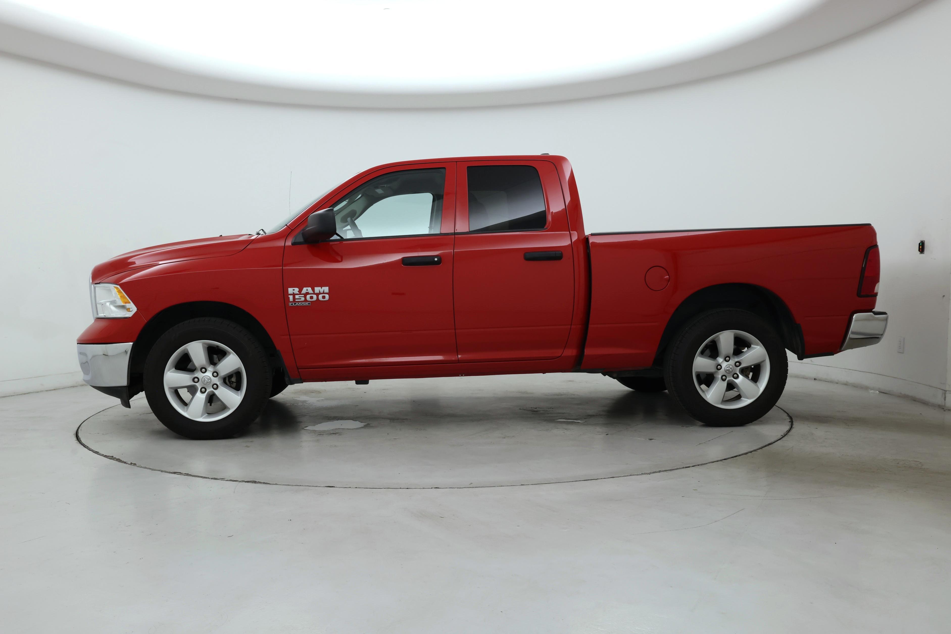 Thumbnail: 2024 RAM 1500 Classic - 3