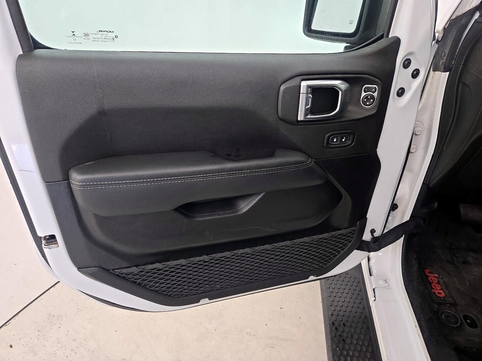 2022 Jeep Wrangler Unlimited Sahara - Photo 13