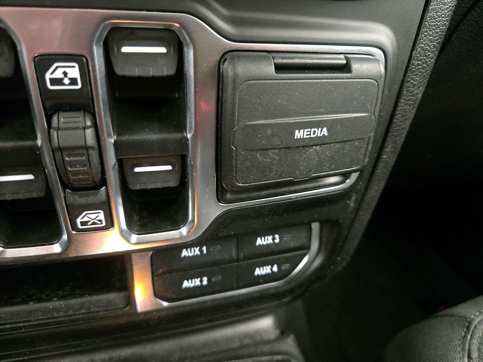 2022 Jeep Wrangler Unlimited Sahara - Photo 20