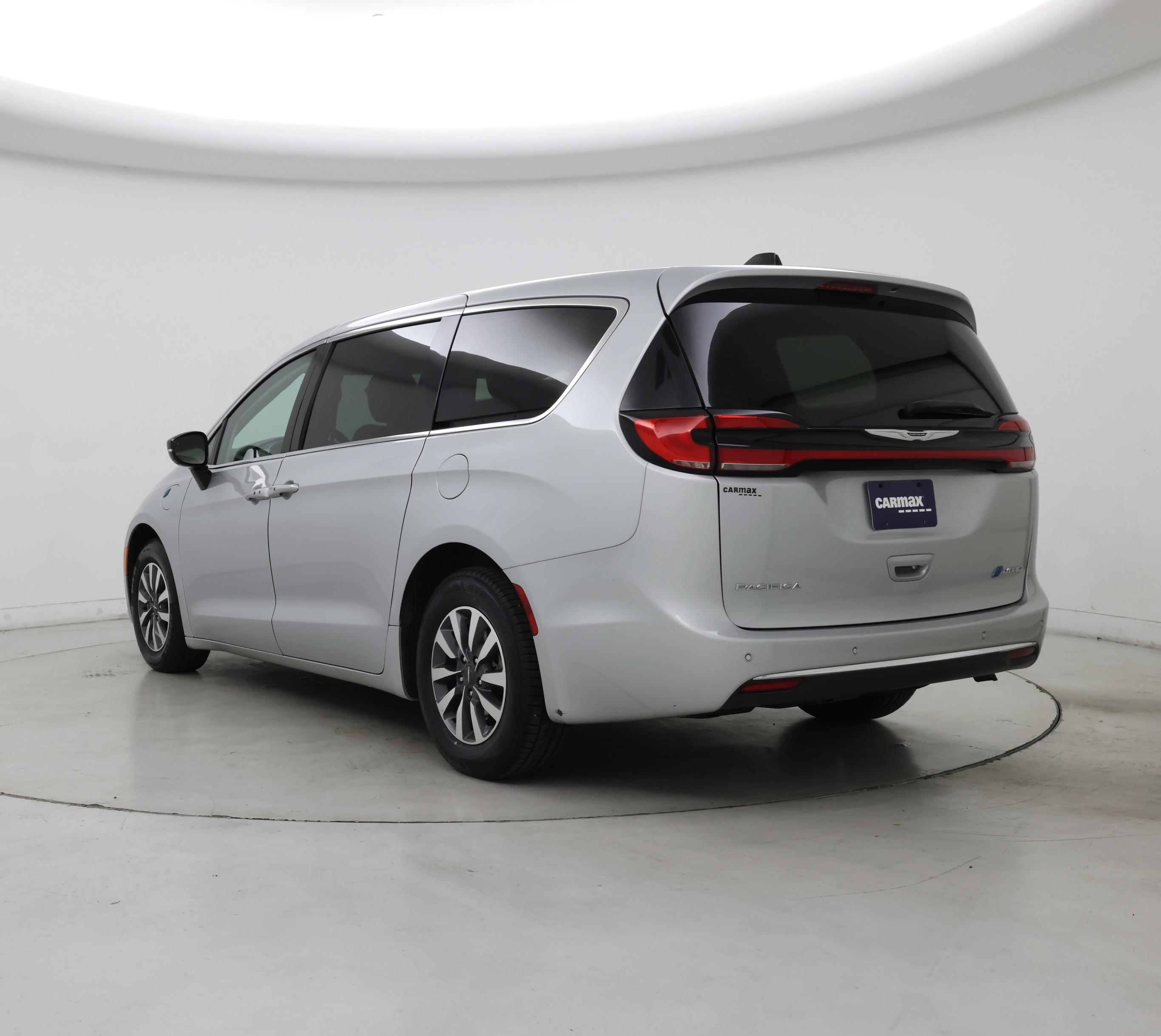Thumbnail: 2024 Chrysler Pacifica - 2