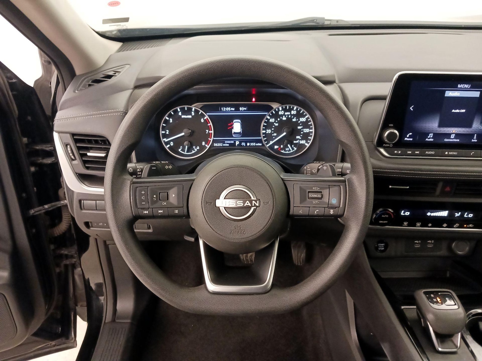 2024 Nissan Rogue SV - Photo 11
