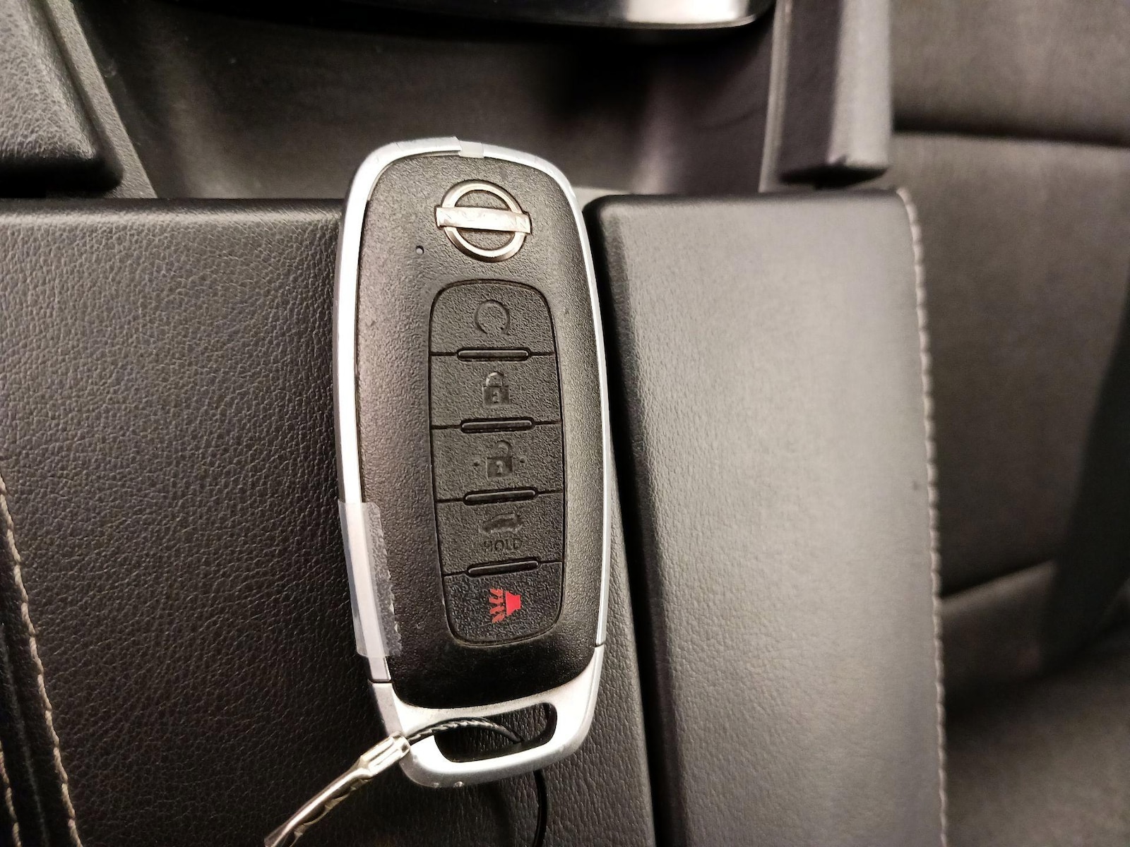 2024 Nissan Rogue SV - Photo 23