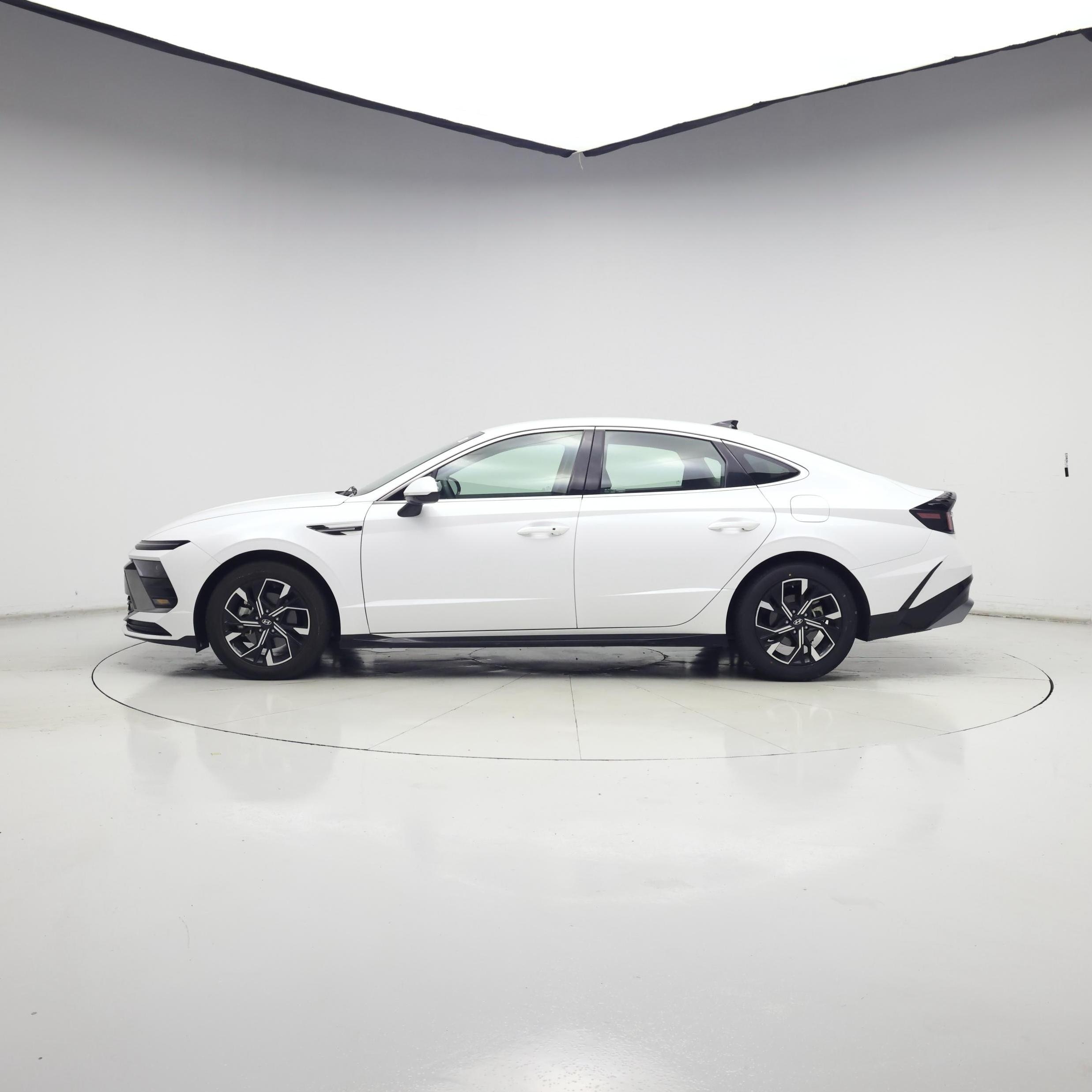Thumbnail: 2025 Hyundai Sonata - 3