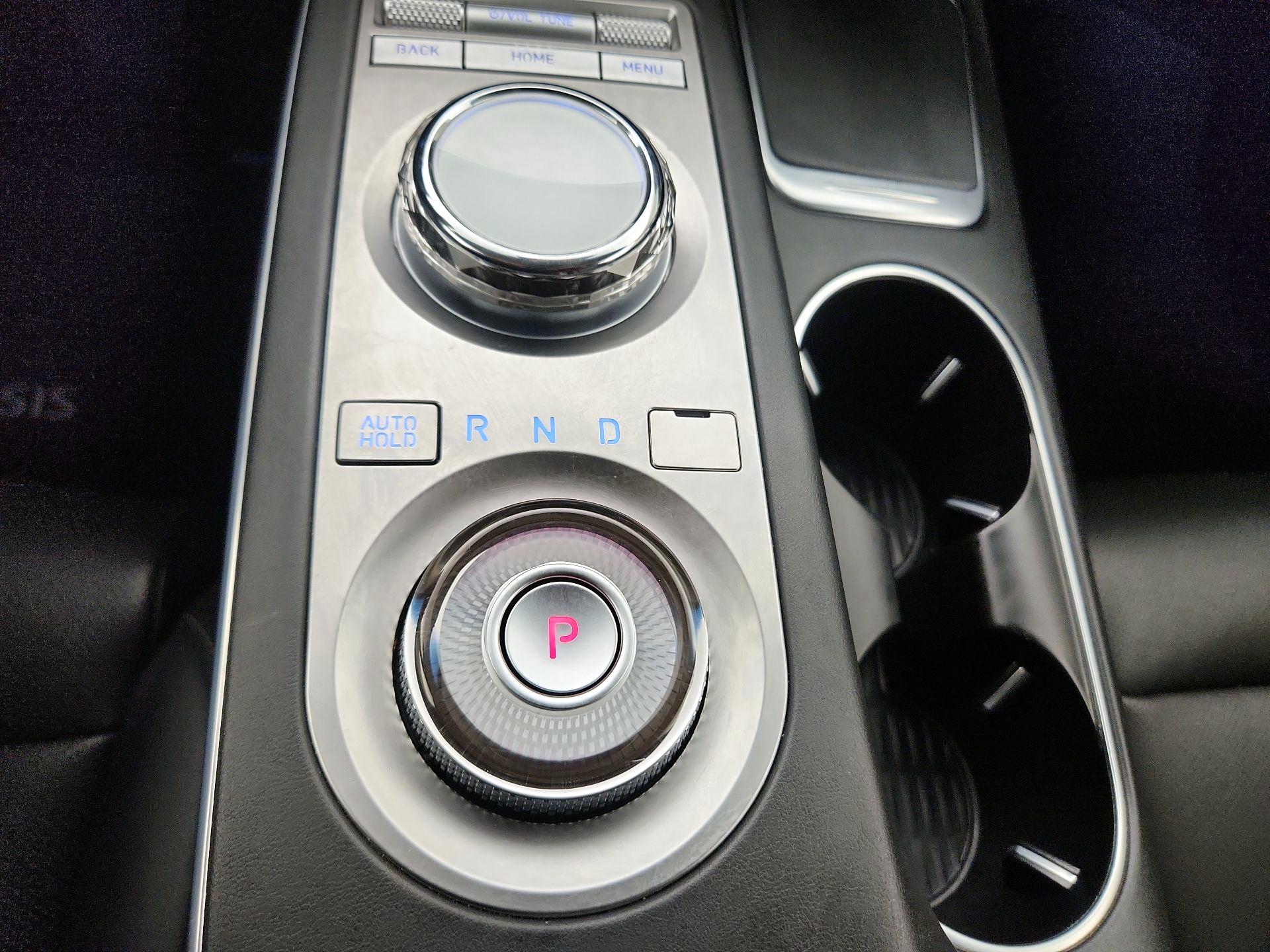 Thumbnail: 2025 Genesis GV70 - 18