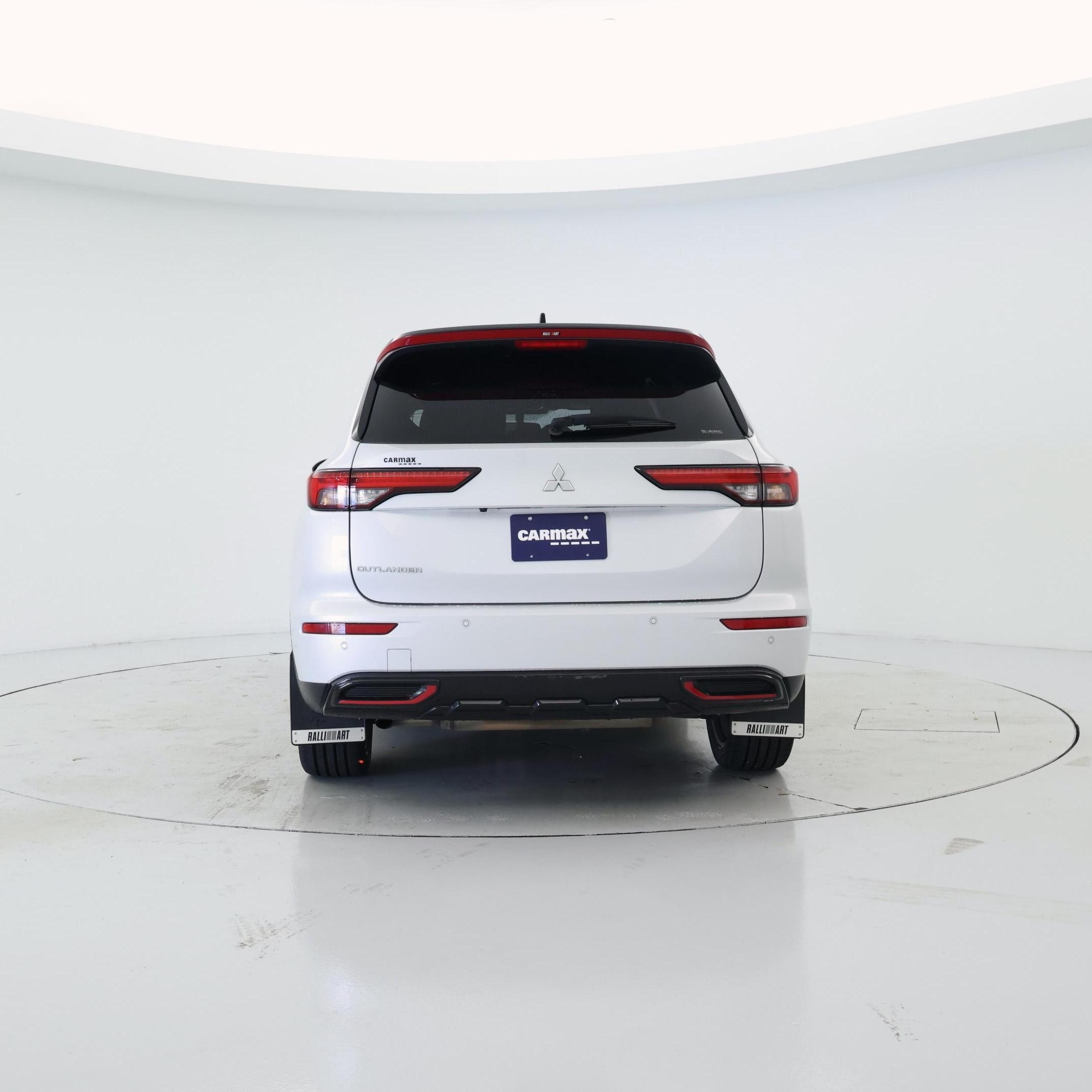 Thumbnail: 2024 Mitsubishi Outlander - 6