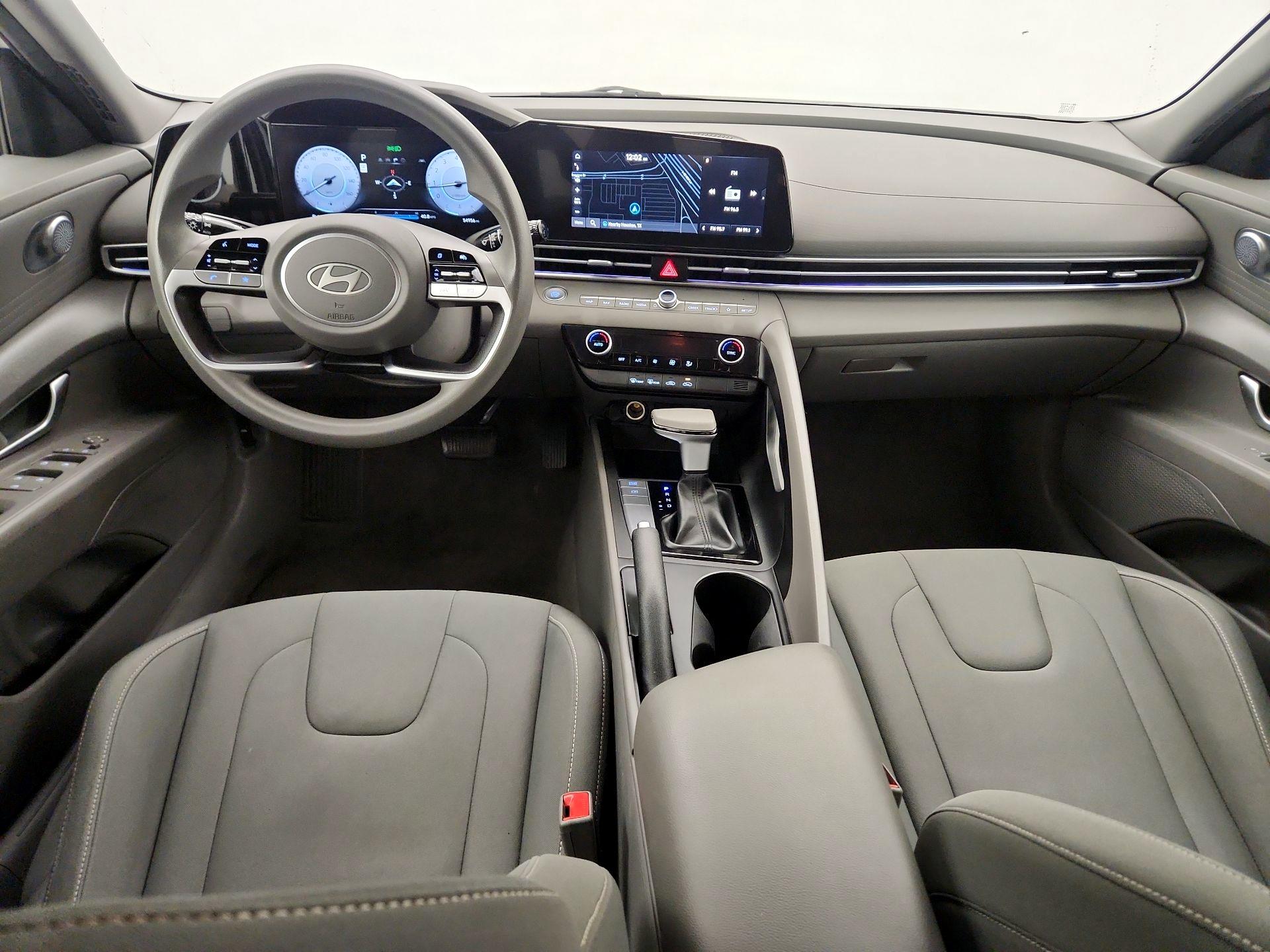 Thumbnail: 2024 Hyundai Elantra - 9