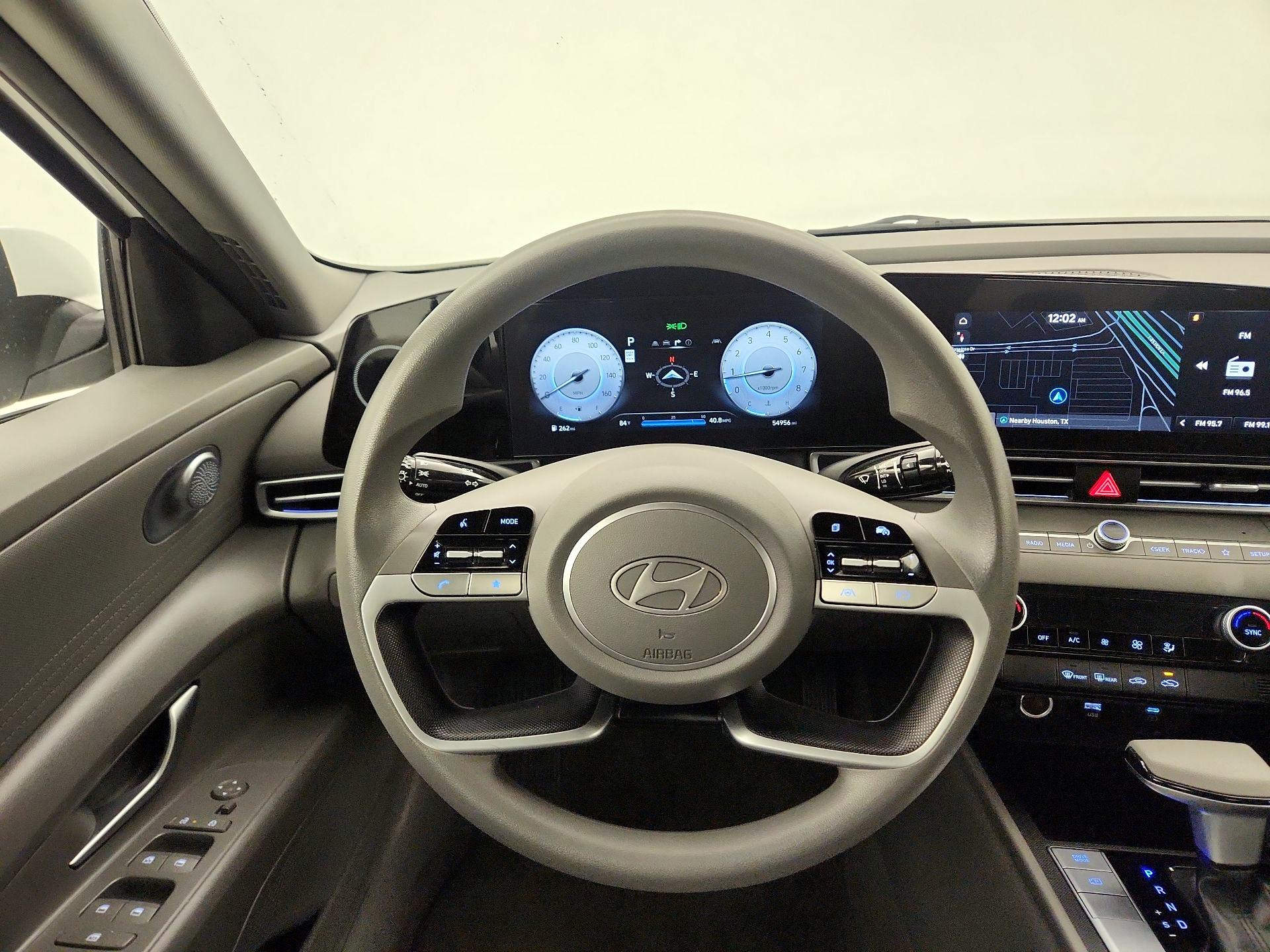 Thumbnail: 2024 Hyundai Elantra - 10