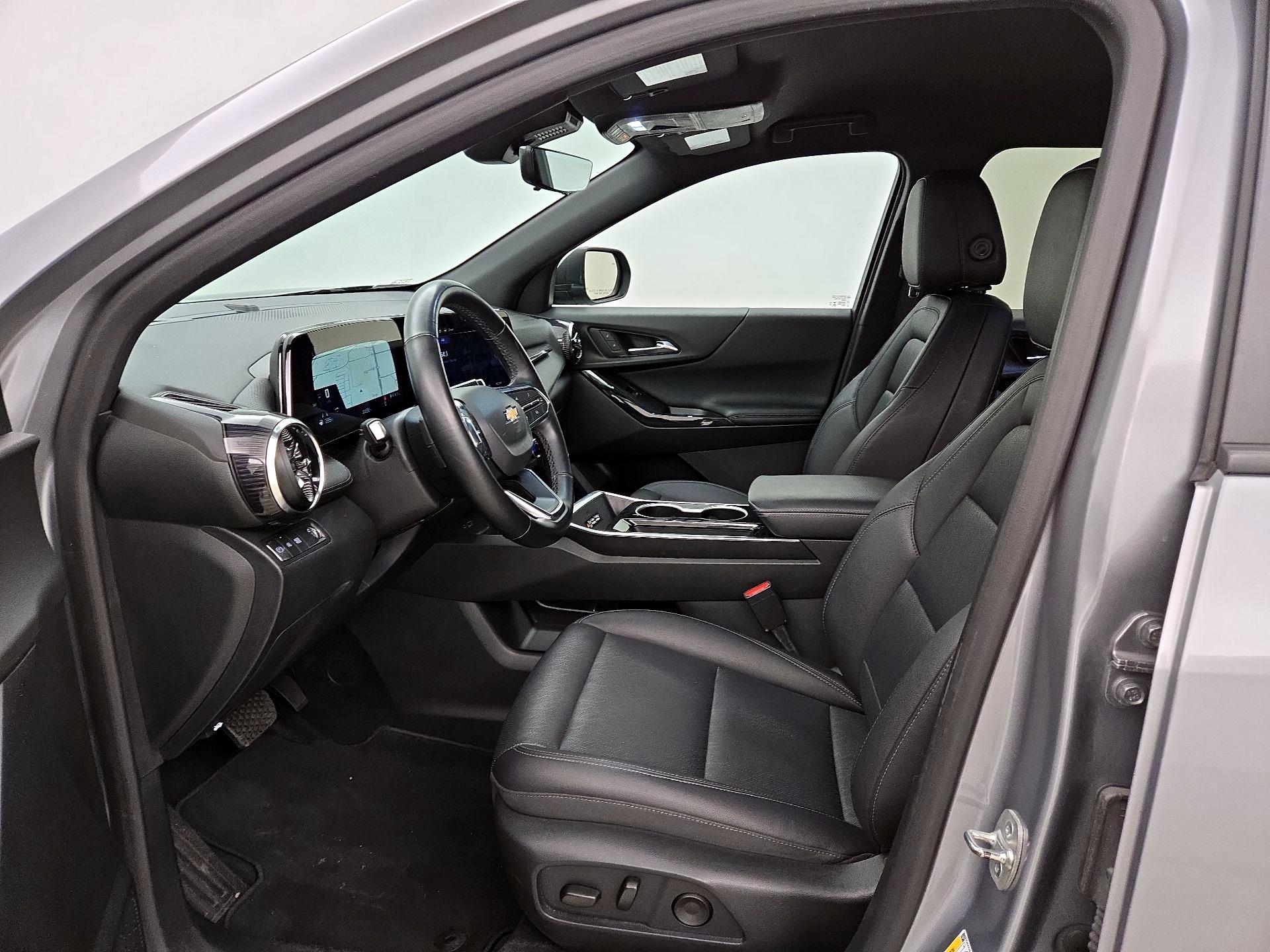 Thumbnail: 2025 Chevrolet Equinox - 11