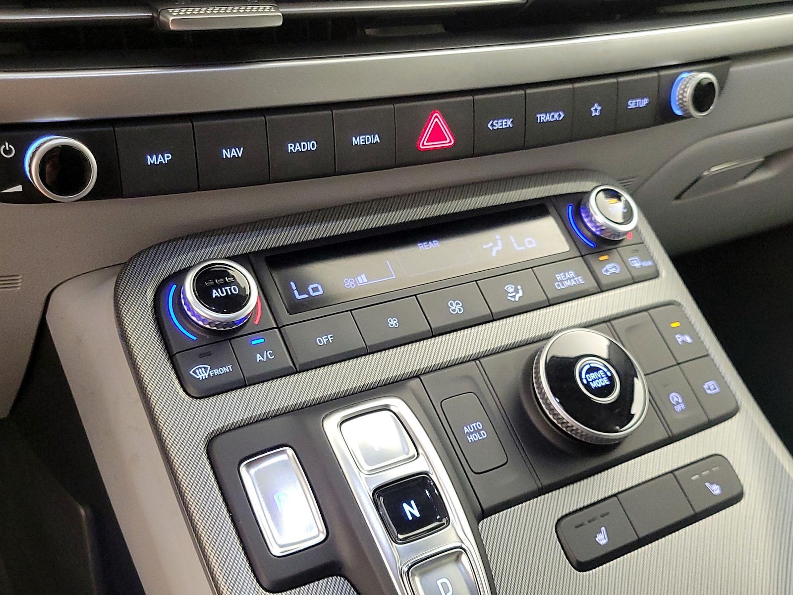 2024 Hyundai Palisade SEL - Photo 18