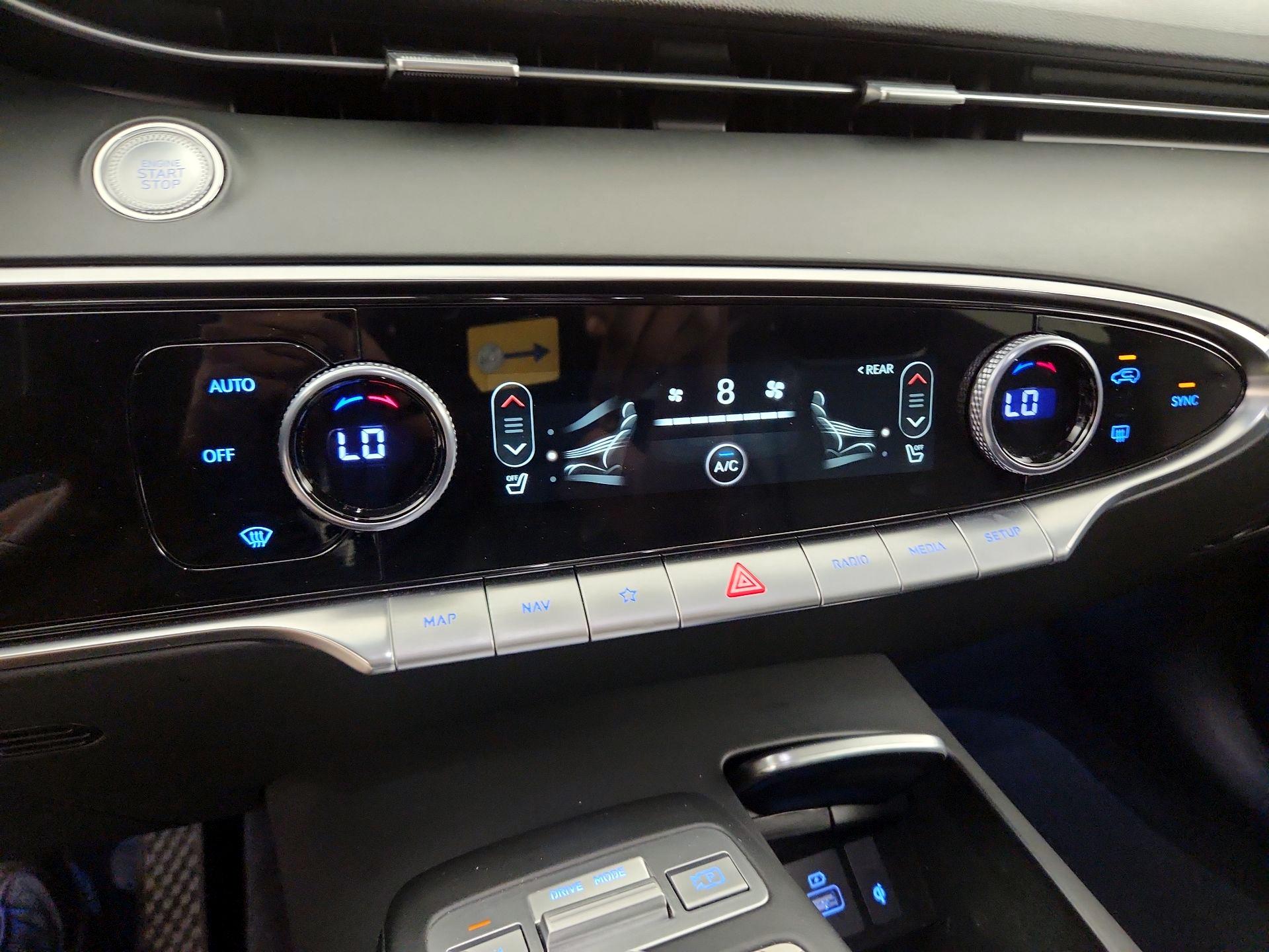 Thumbnail: 2025 Genesis GV70 - 16