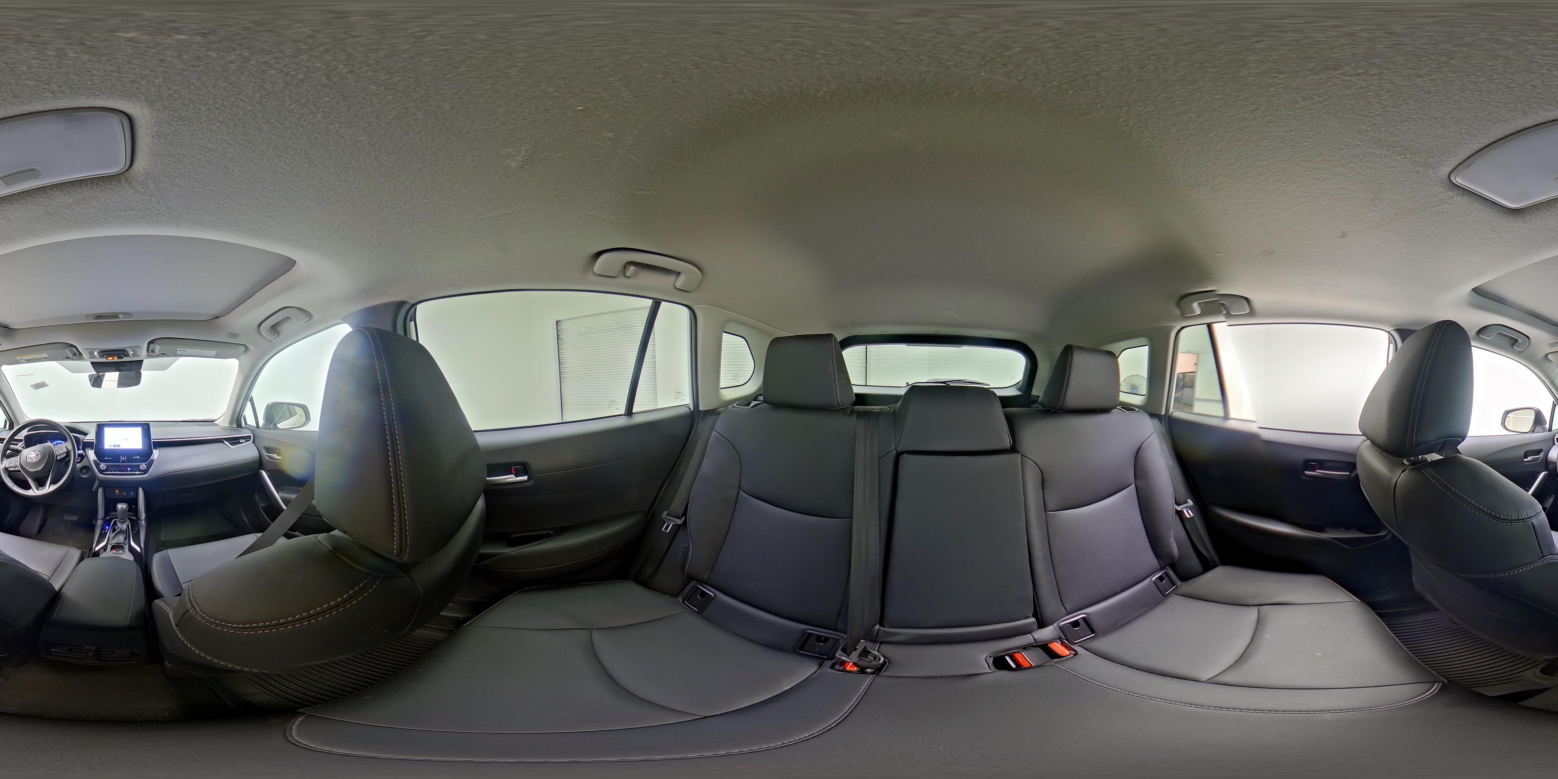2025 Toyota Corolla Cross XLE - Photo 26