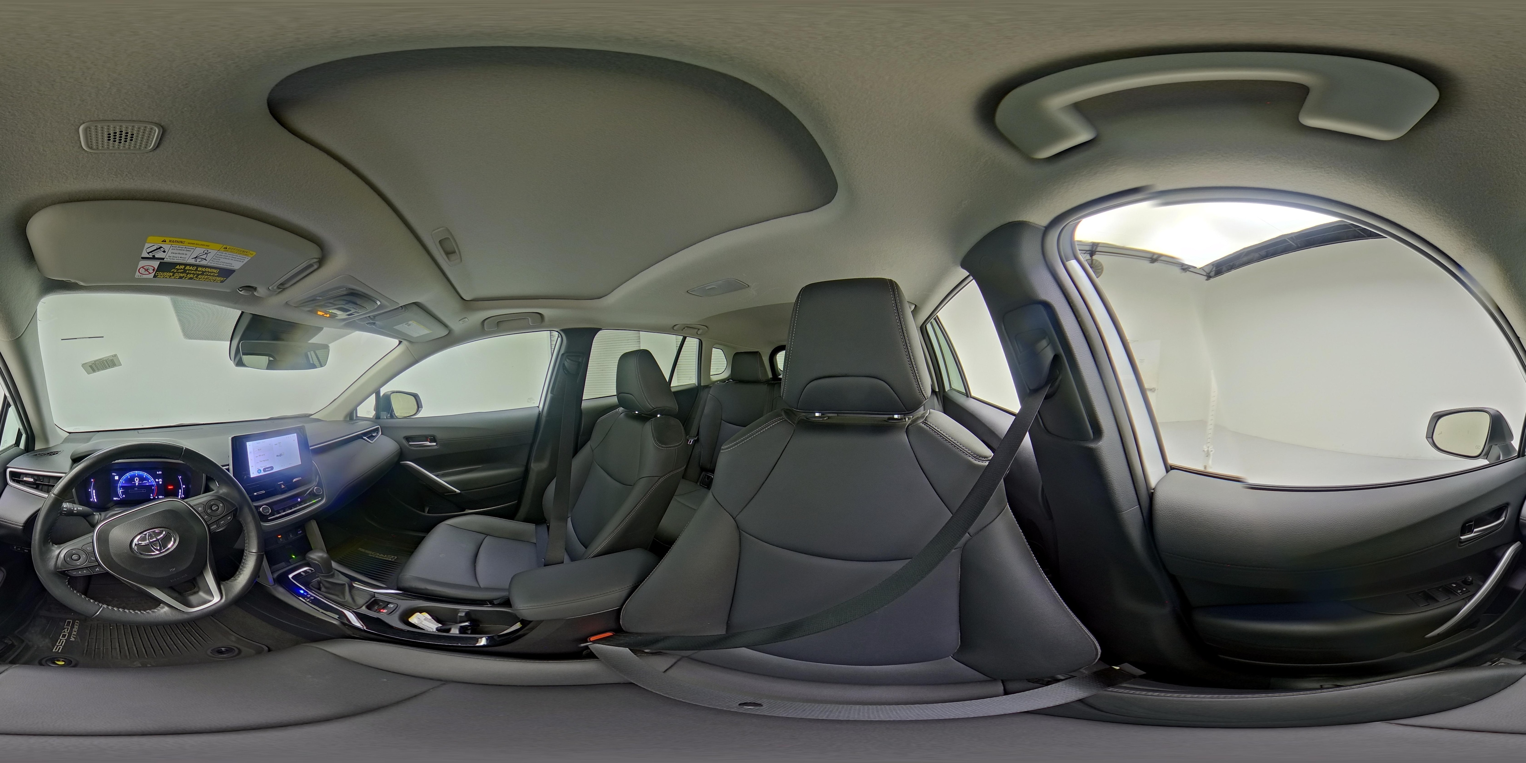 2025 Toyota Corolla Cross XLE - Photo 27