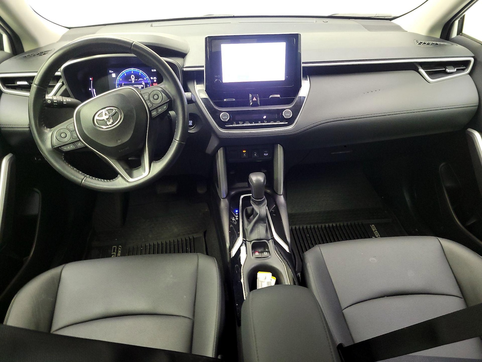 2025 Toyota Corolla Cross XLE - Photo 10