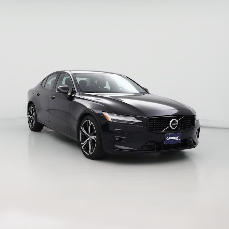 2024 Volvo S60 B5 Core Dark Theme