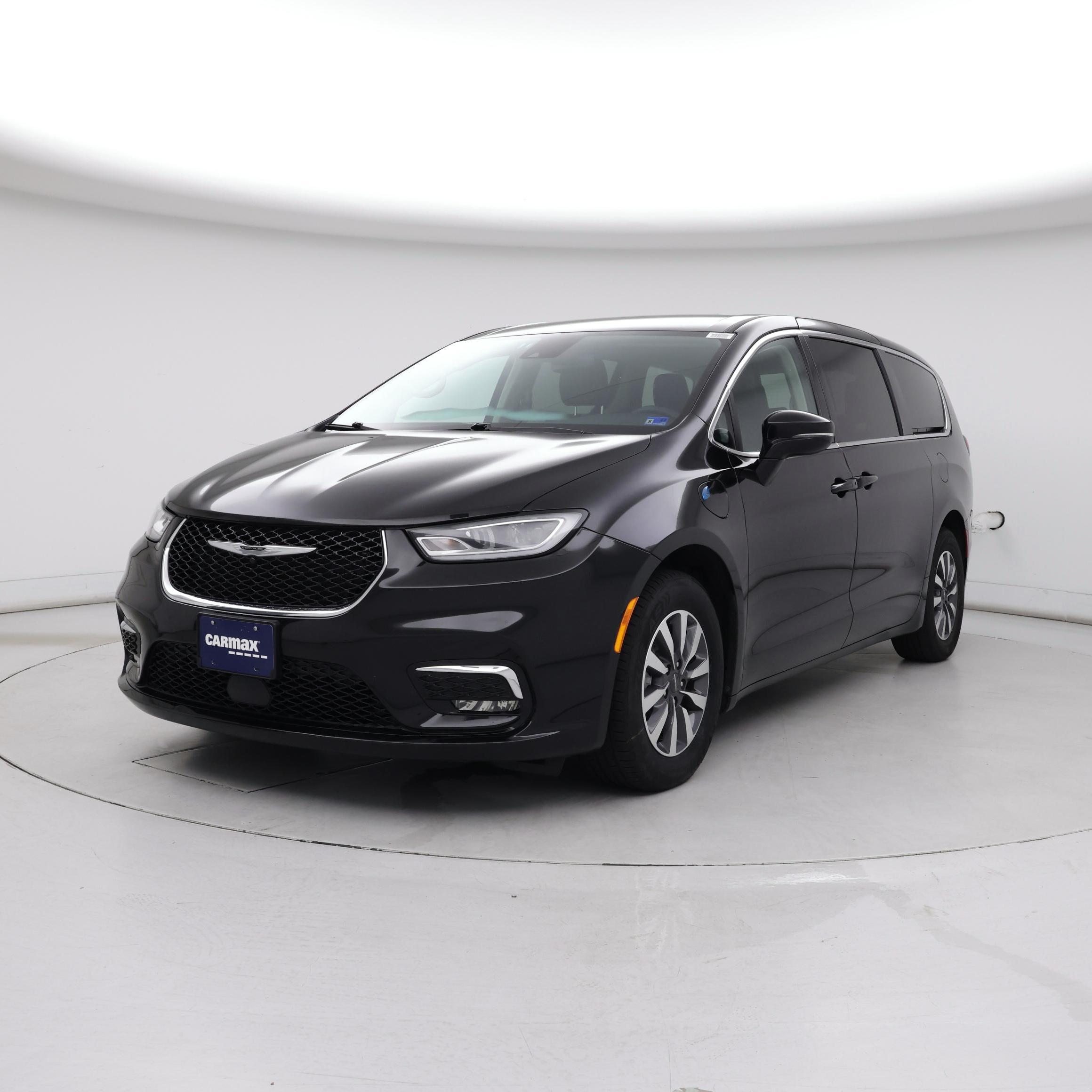 Thumbnail: 2024 Chrysler Pacifica - 4