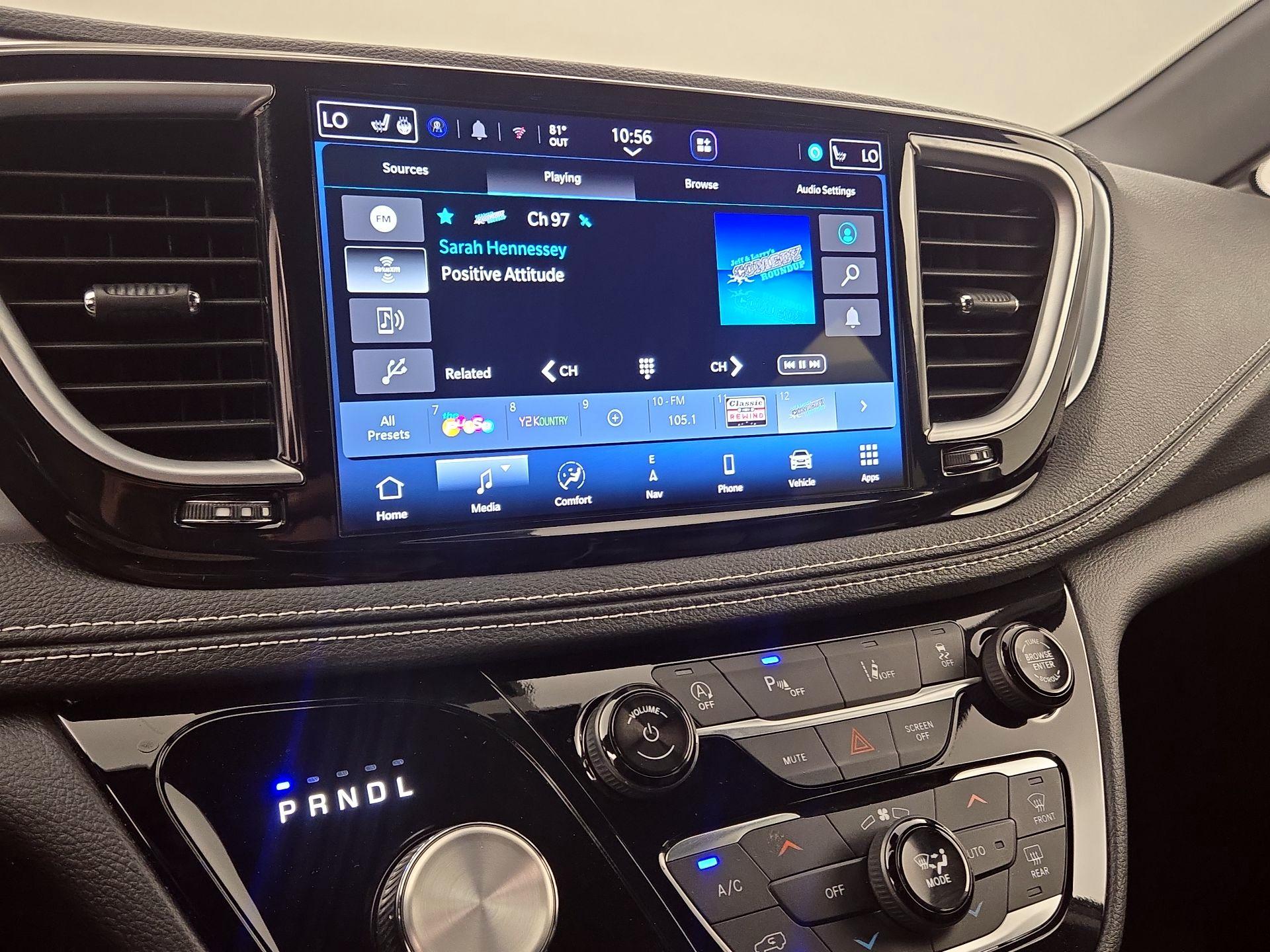 Thumbnail: 2026 Chrysler Pacifica - 16