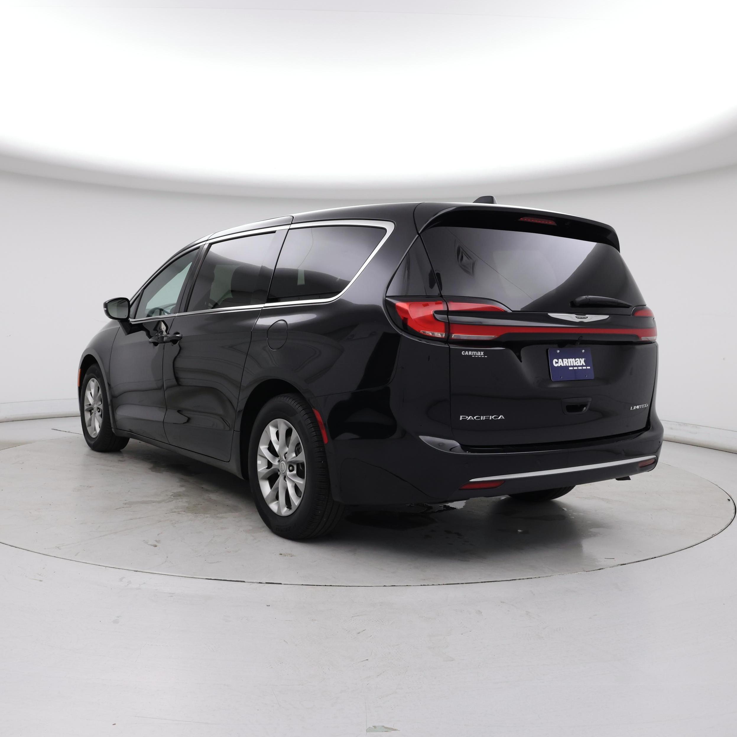 Thumbnail: 2026 Chrysler Pacifica - 2