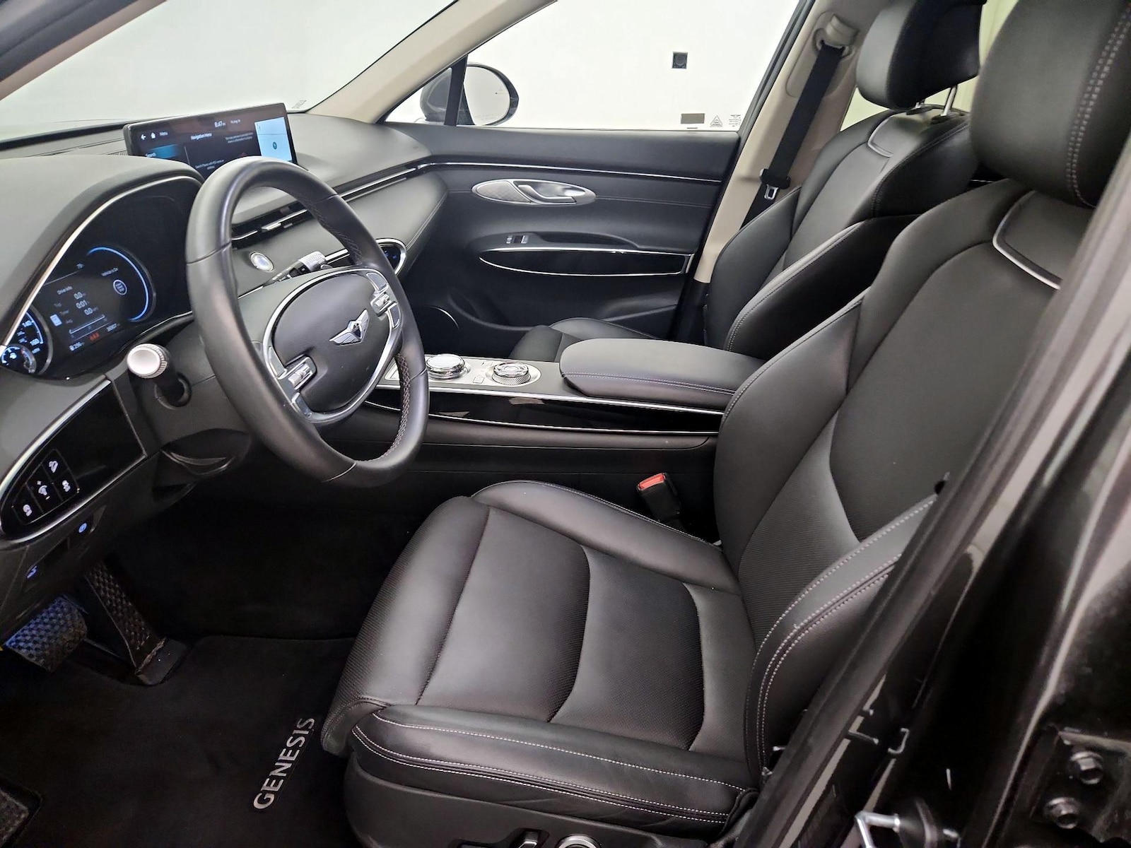 2025 GENESIS GV70 Standard - Photo 12