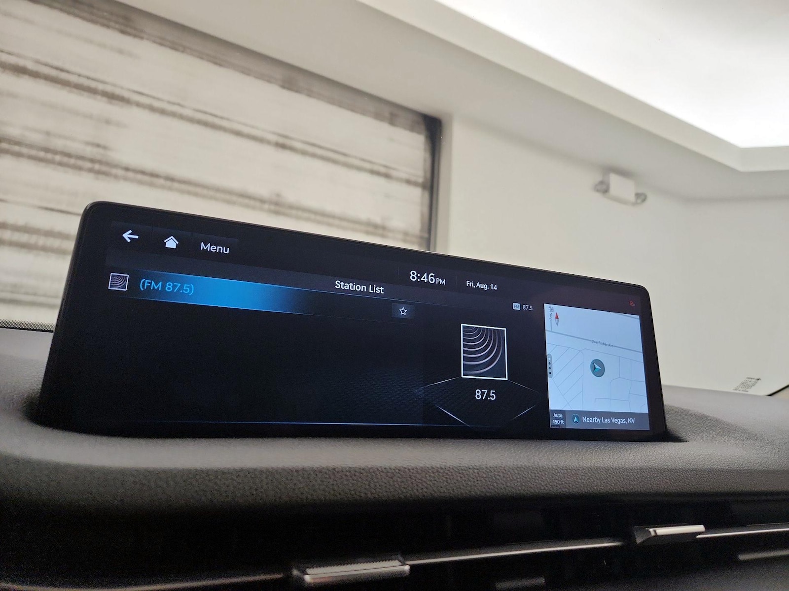 2025 GENESIS GV70 Standard - Photo 17