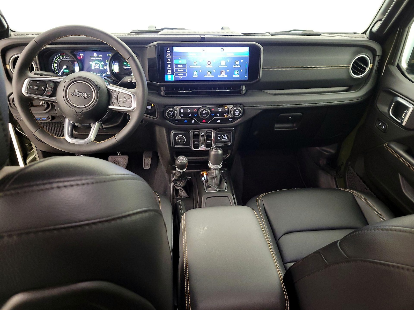 Apple CarPlay® & Android Auto™
